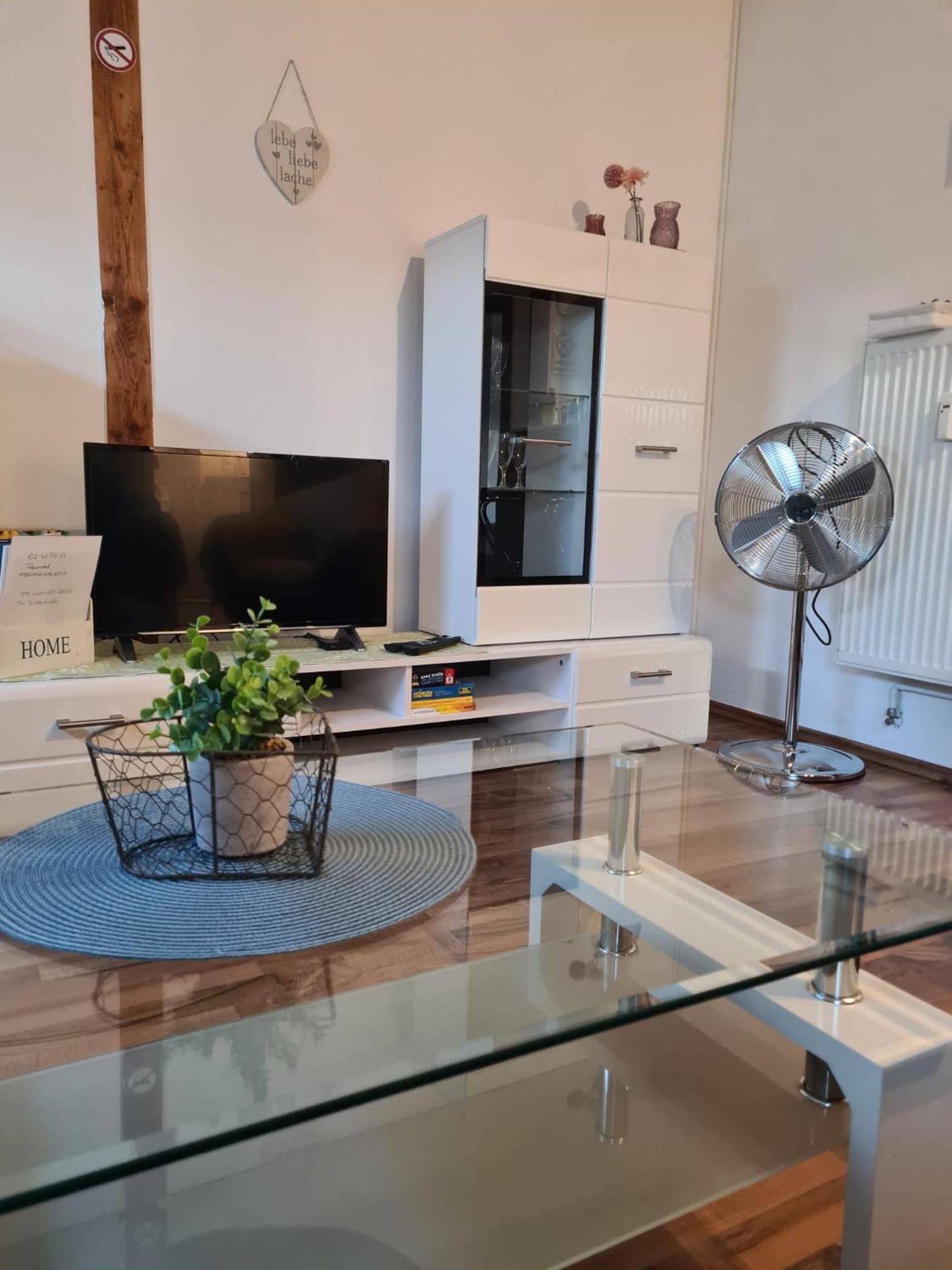 One-Bedroom Apartment - Photo 3