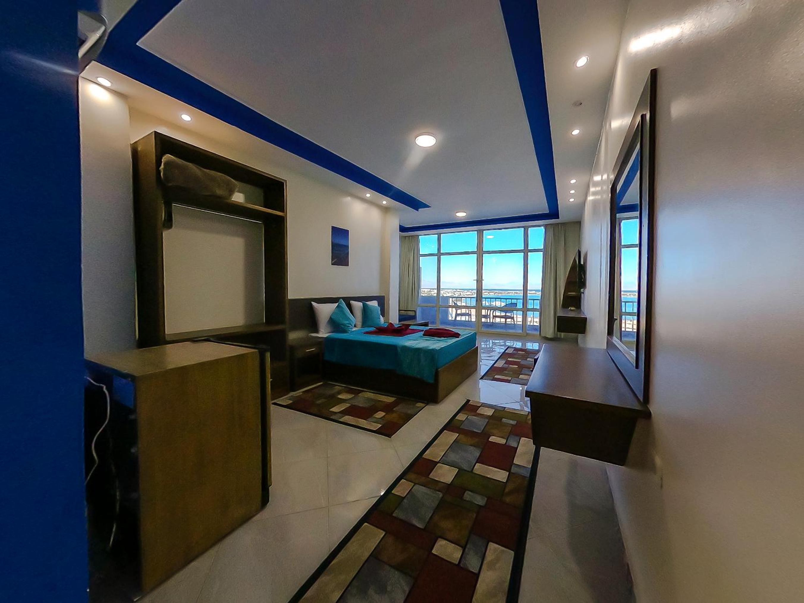 Deluxe Suite - Photo 1