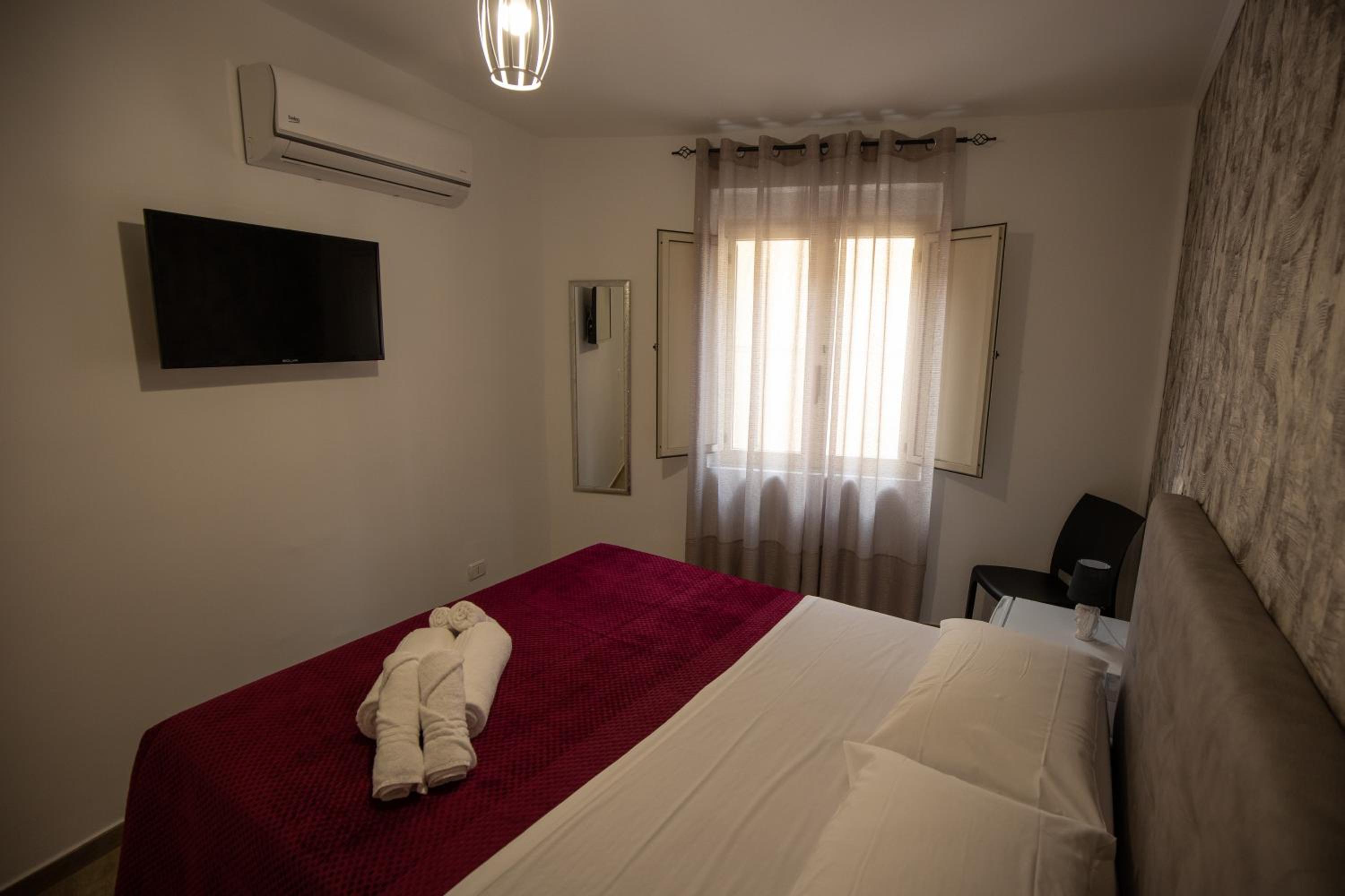 Double Room with Private Bathroom photo 3