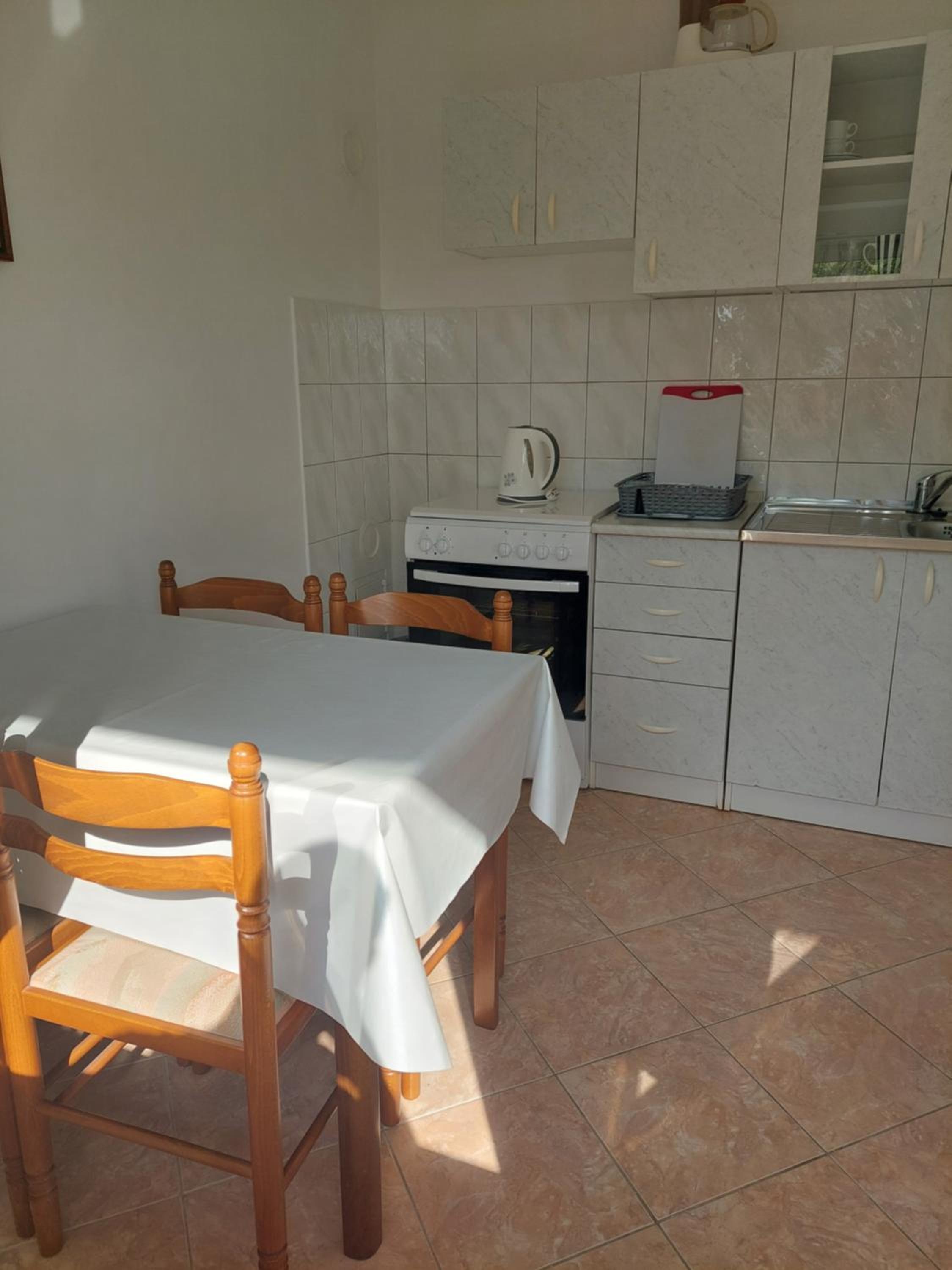 One-Bedroom Apartment - Photo 20
