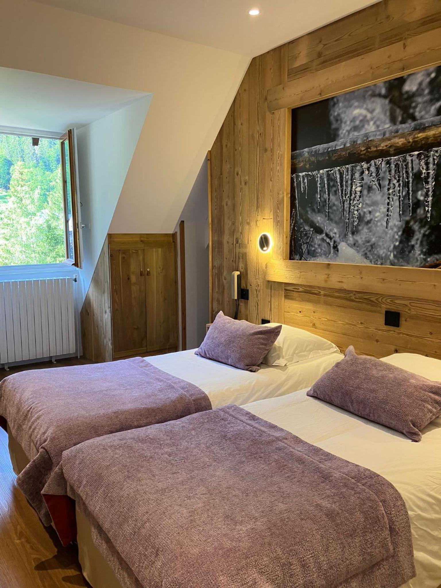 Twin Room - Photo 5