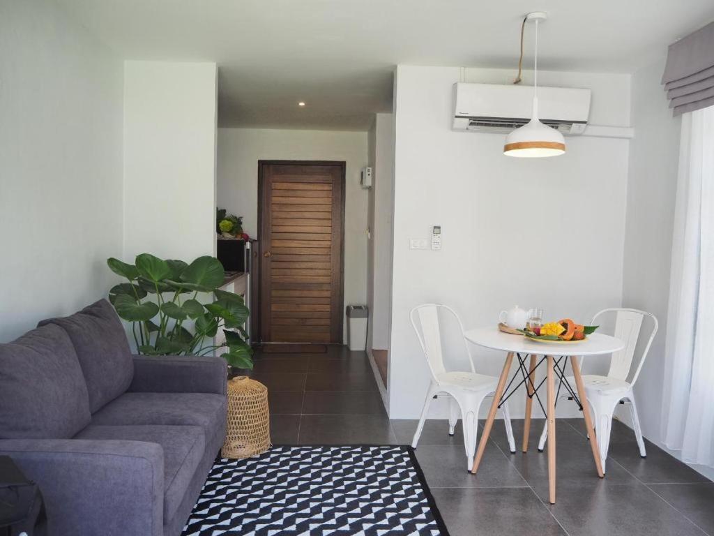 Stylish one bed room house with garden view and family zone photo 3
