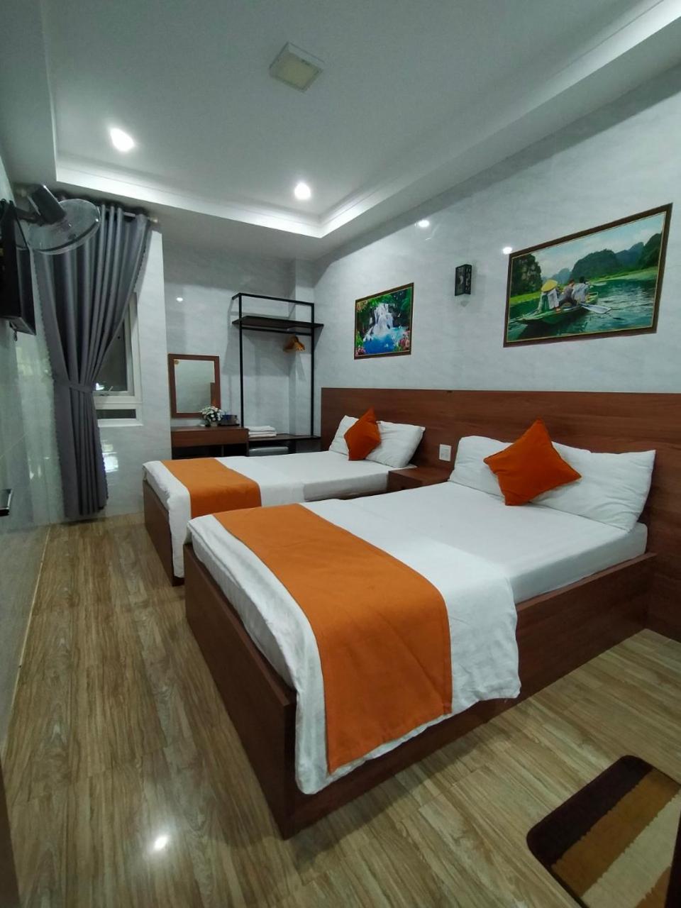 Standard Twin Room photo 2