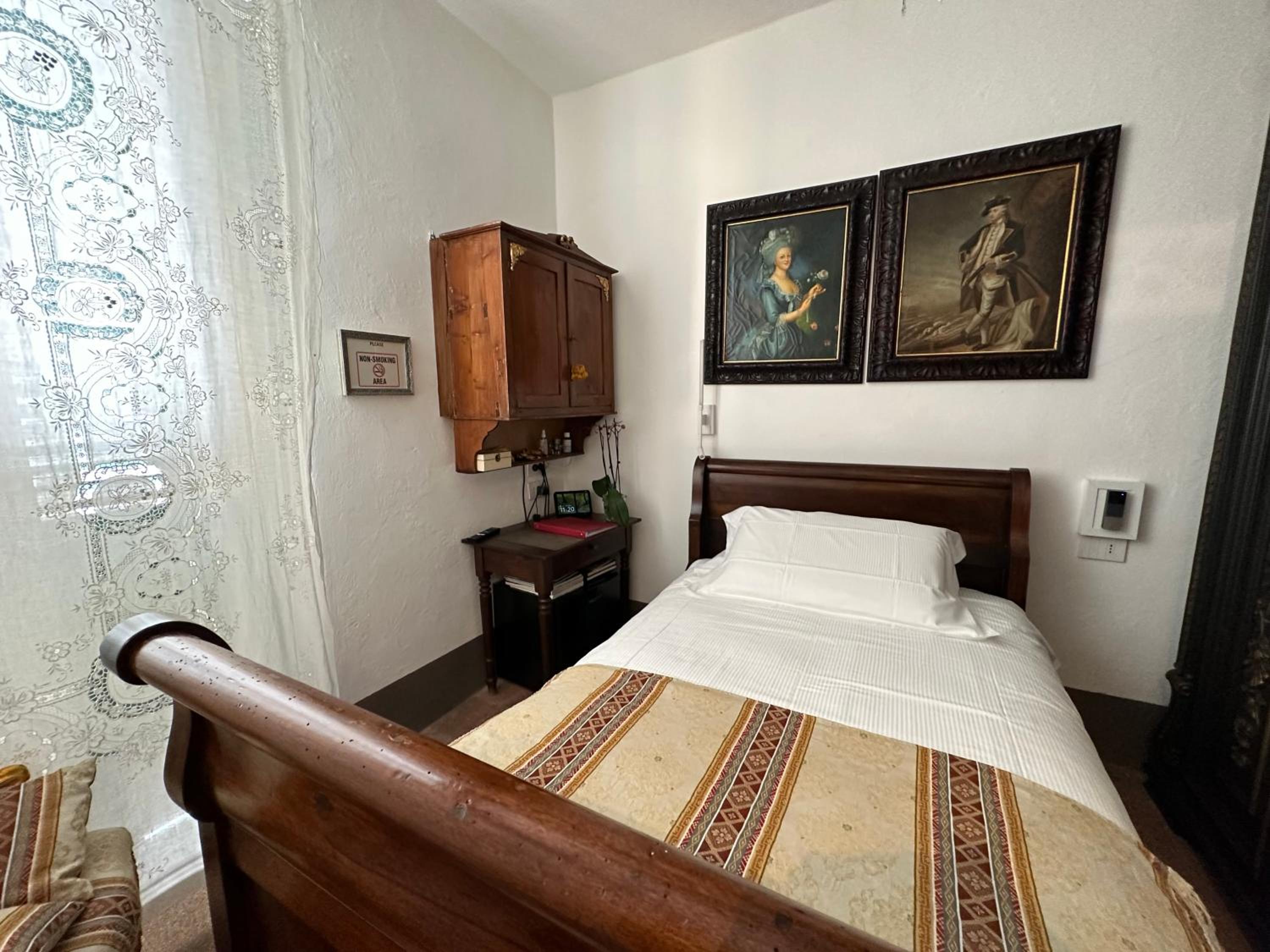 Superior Single Room