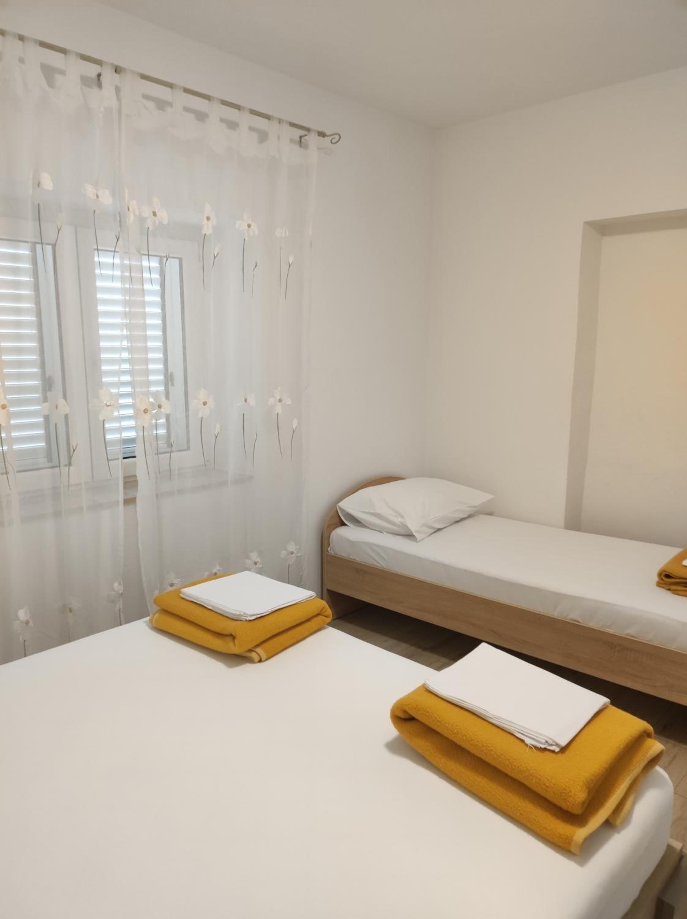 Two-Bedroom Apartment with Terrace and Sea View photo 1