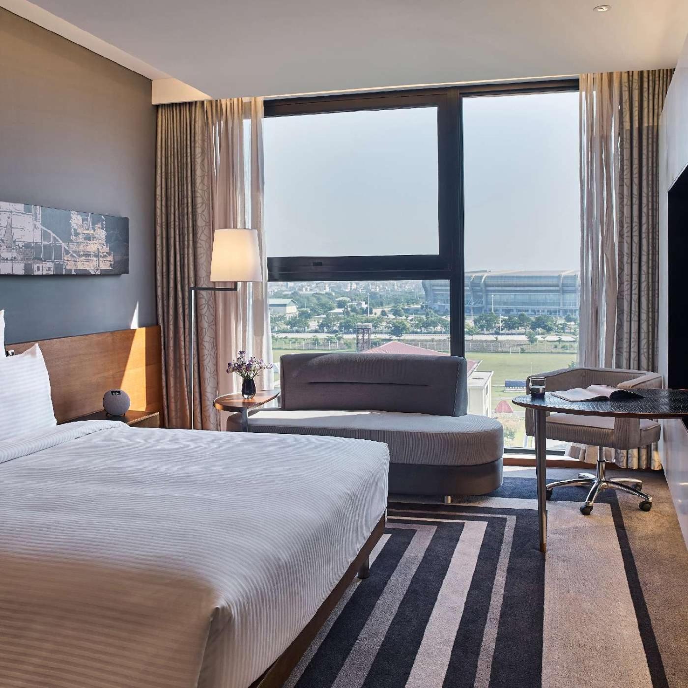 Superior King Room - Photo 2