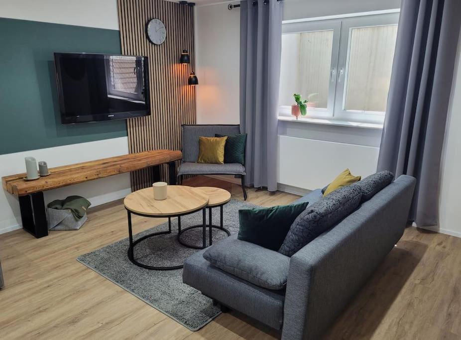 One-Bedroom Apartment photo 1