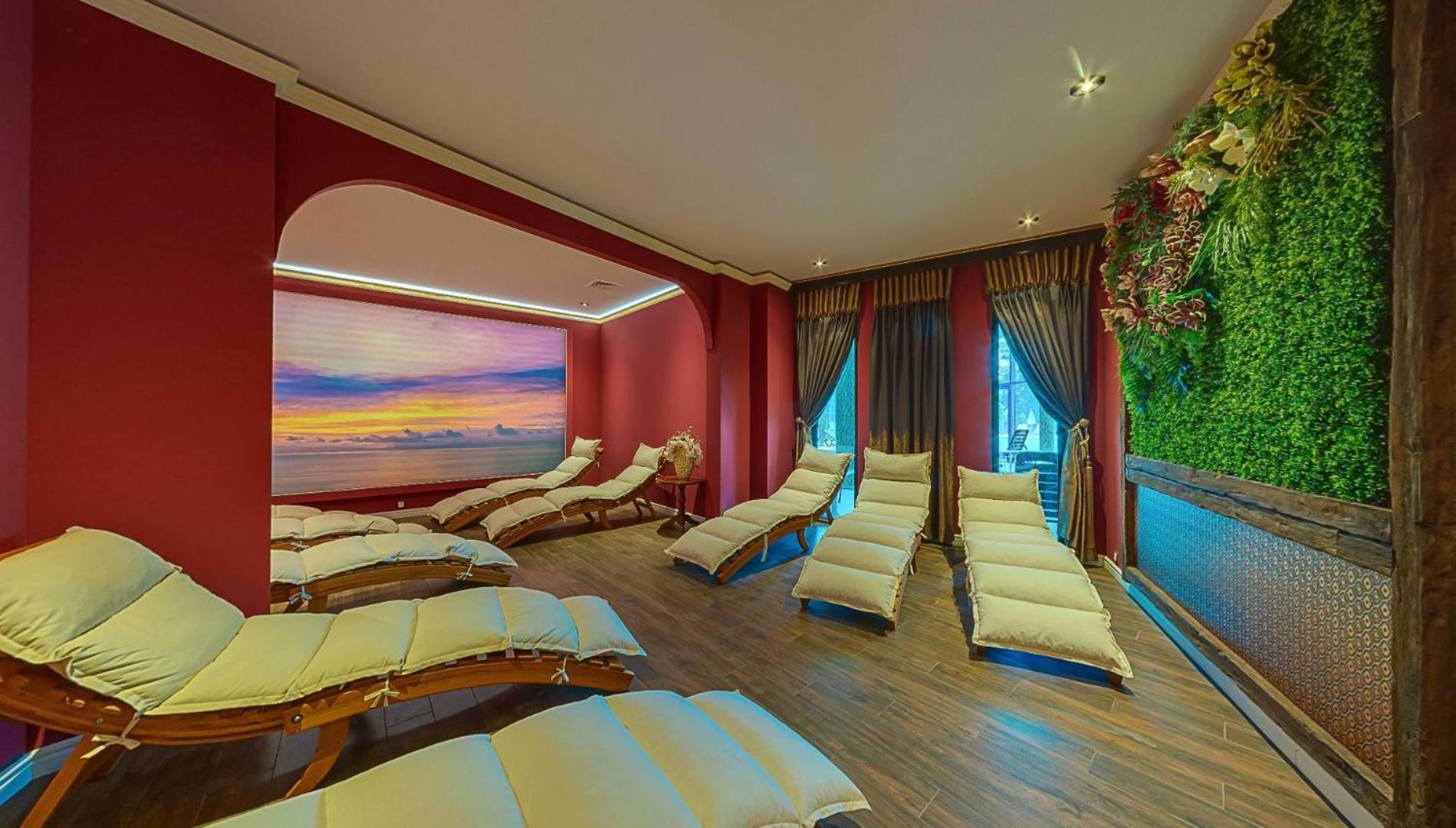 Double Room with Park View and Free Indoor Pool and Sauna (2+1) - Photo 2