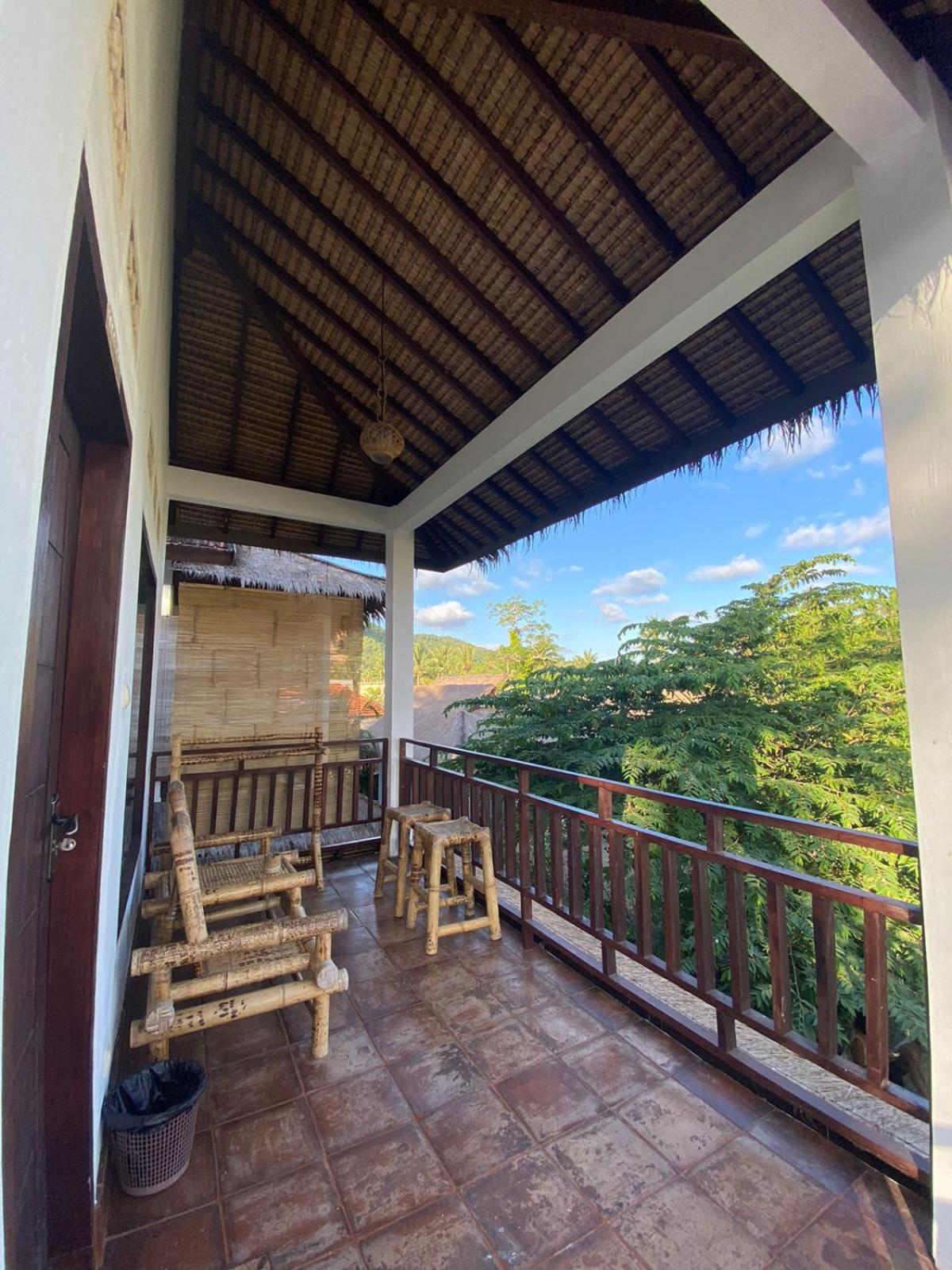 Bungalow with Garden View photo 2