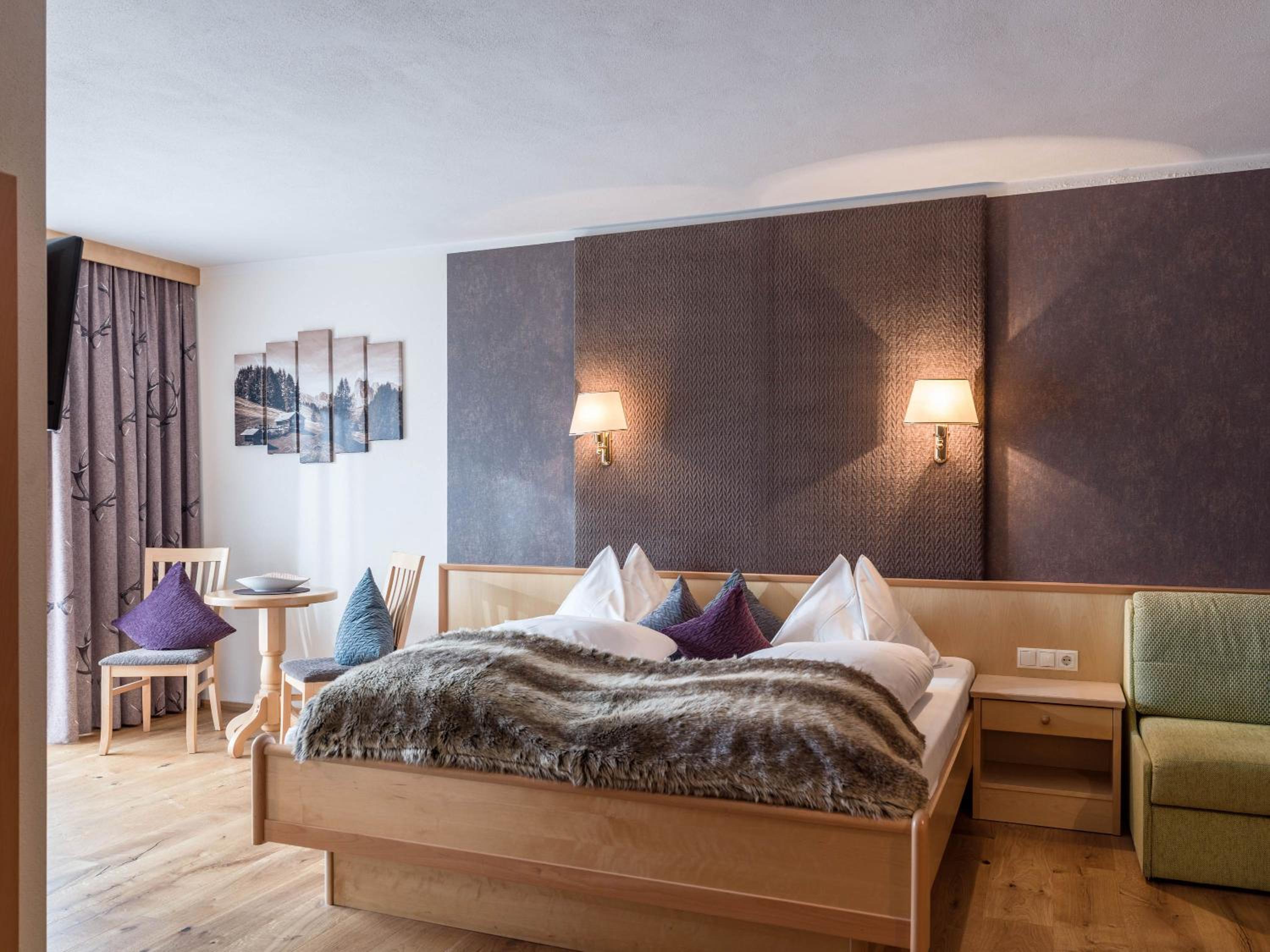 Suite with Balcony - Photo 2