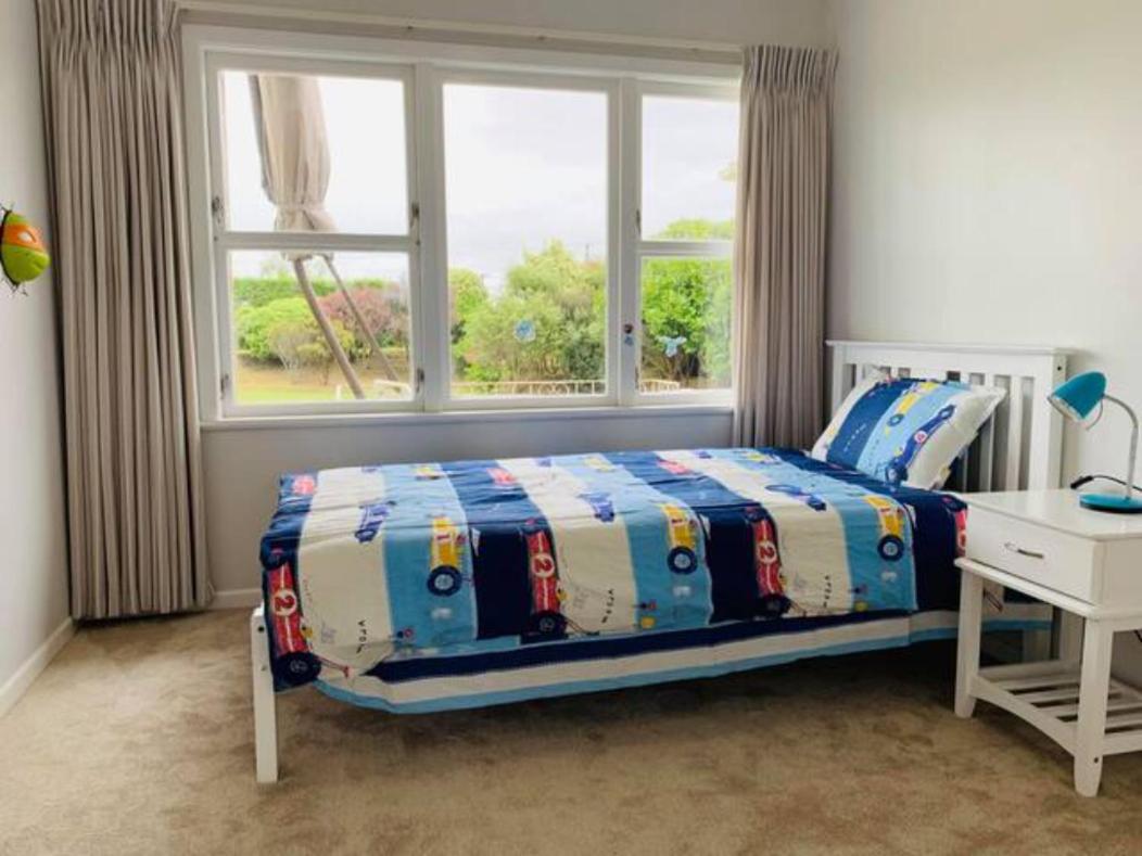 Four-Bedroom House photo 2