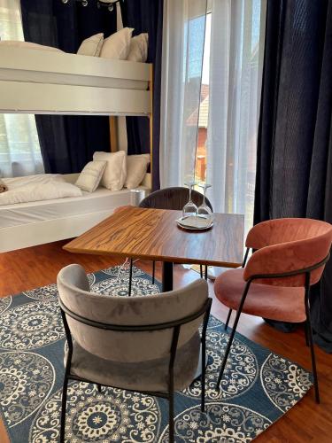 Double Room with Balcony photo 1