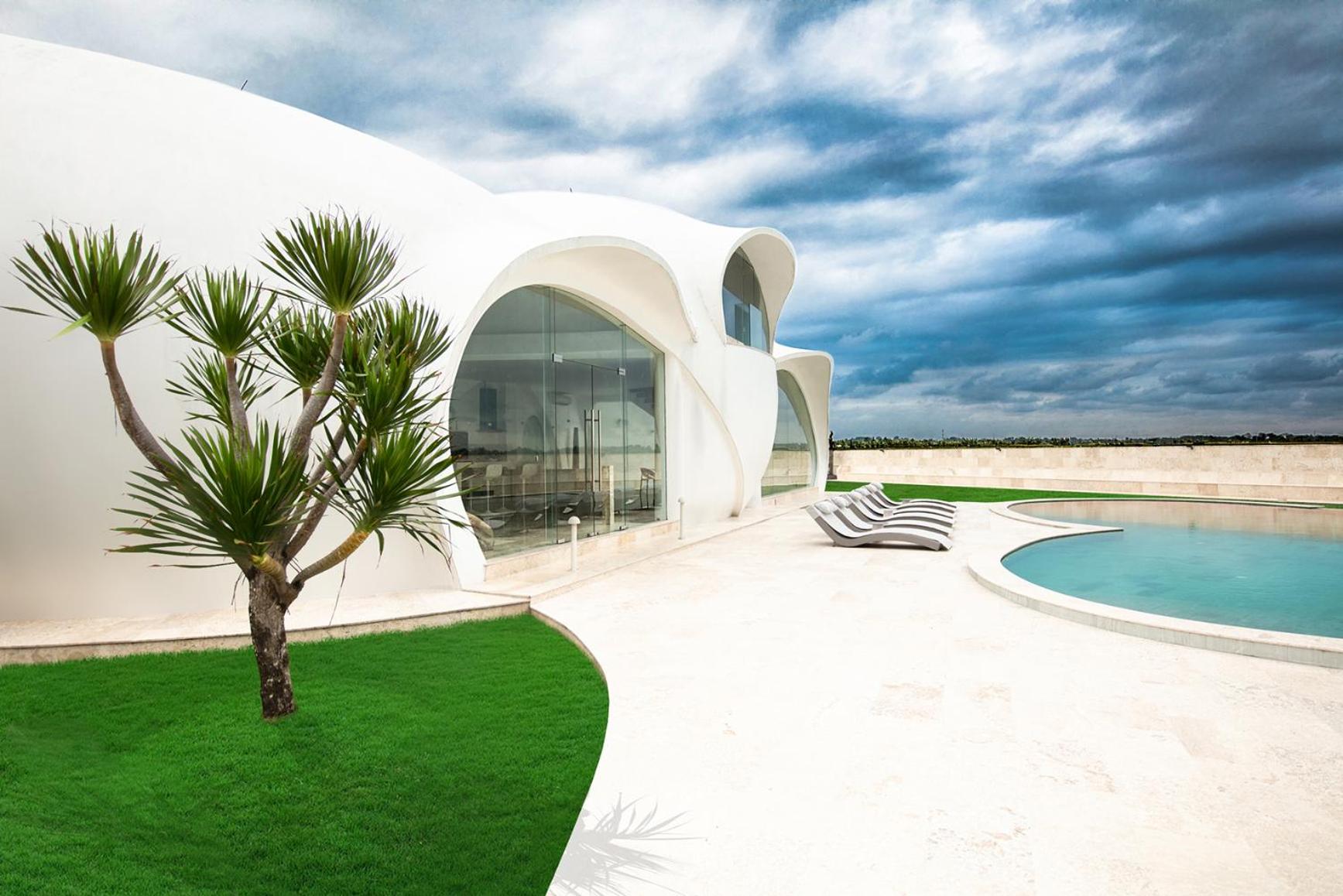 Three-Bedroom Villa - Photo 16