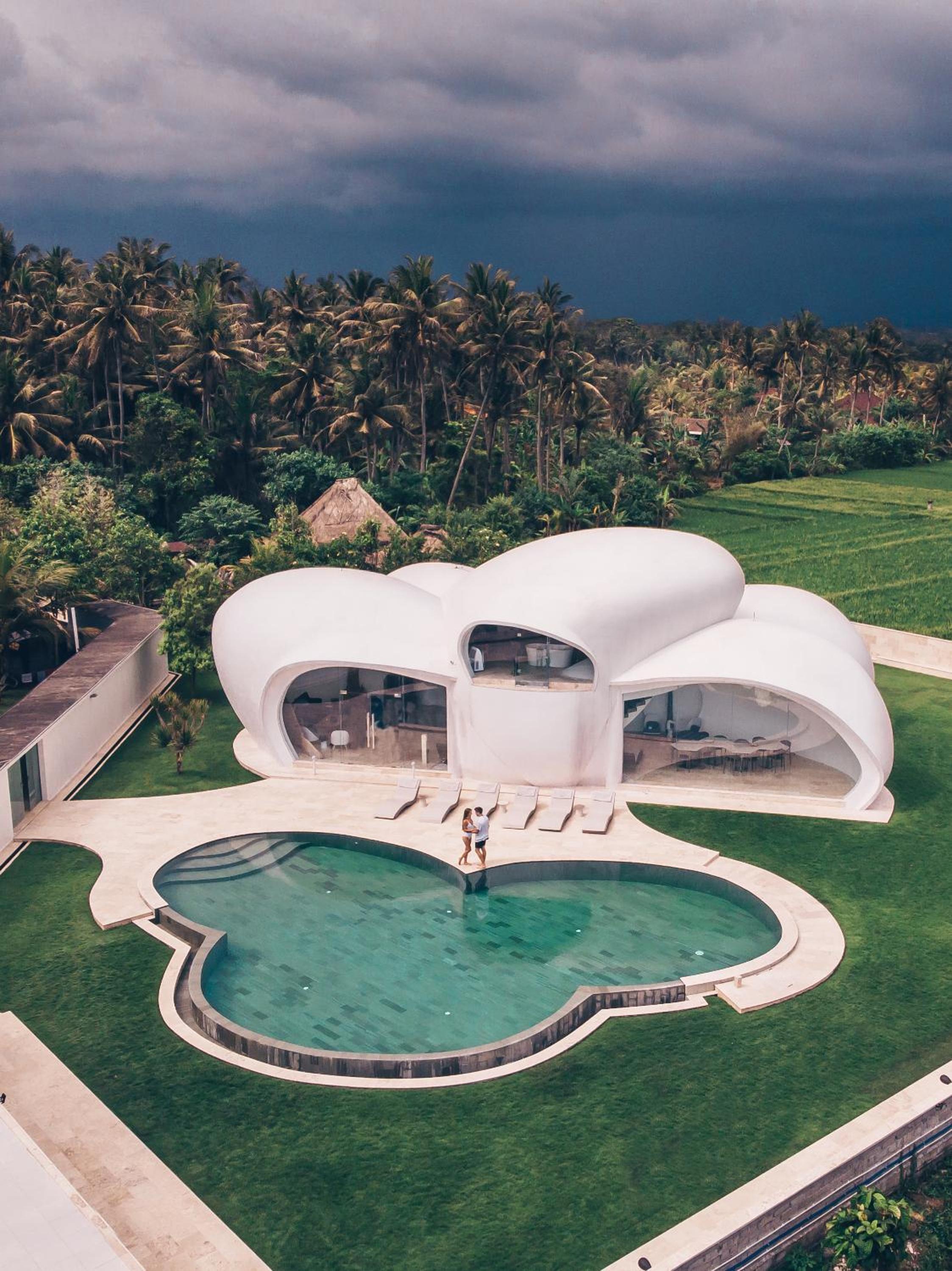Three-Bedroom Villa - Photo 35