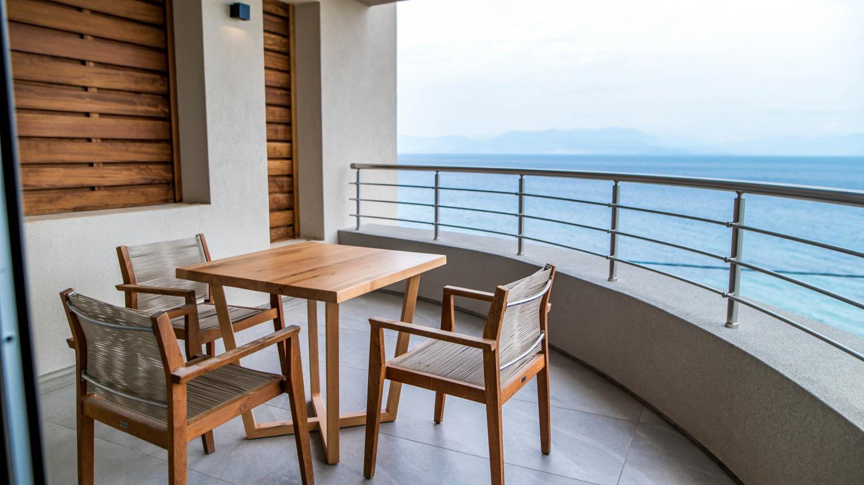 Junior Suite with Sea View - Photo 5