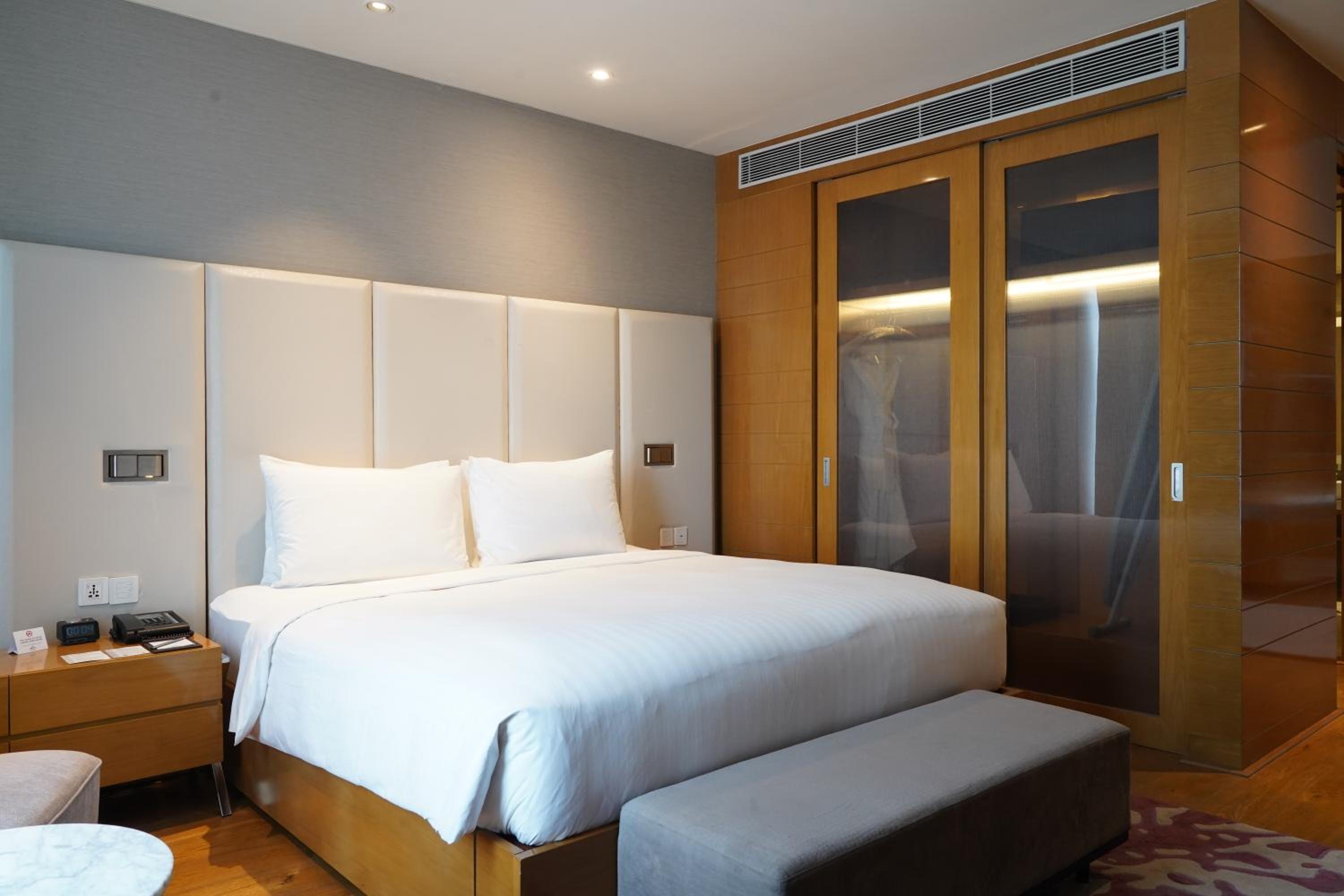 Two Bedroom Apartment City View (Includes Breakfast) - 1324 sqft, photo 6