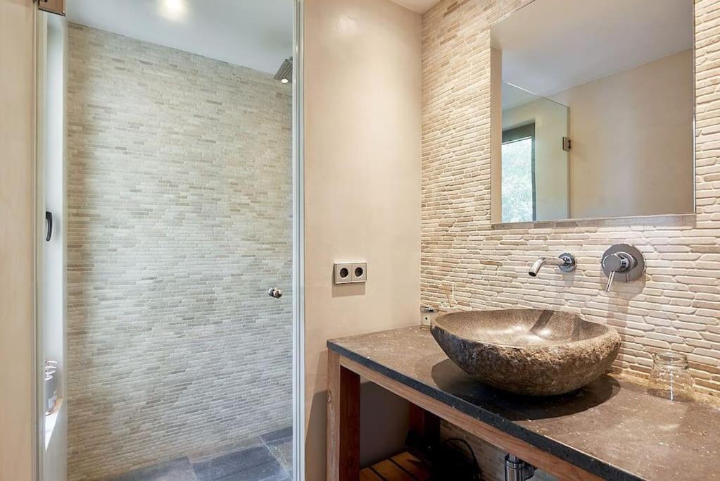 Villa photo 2