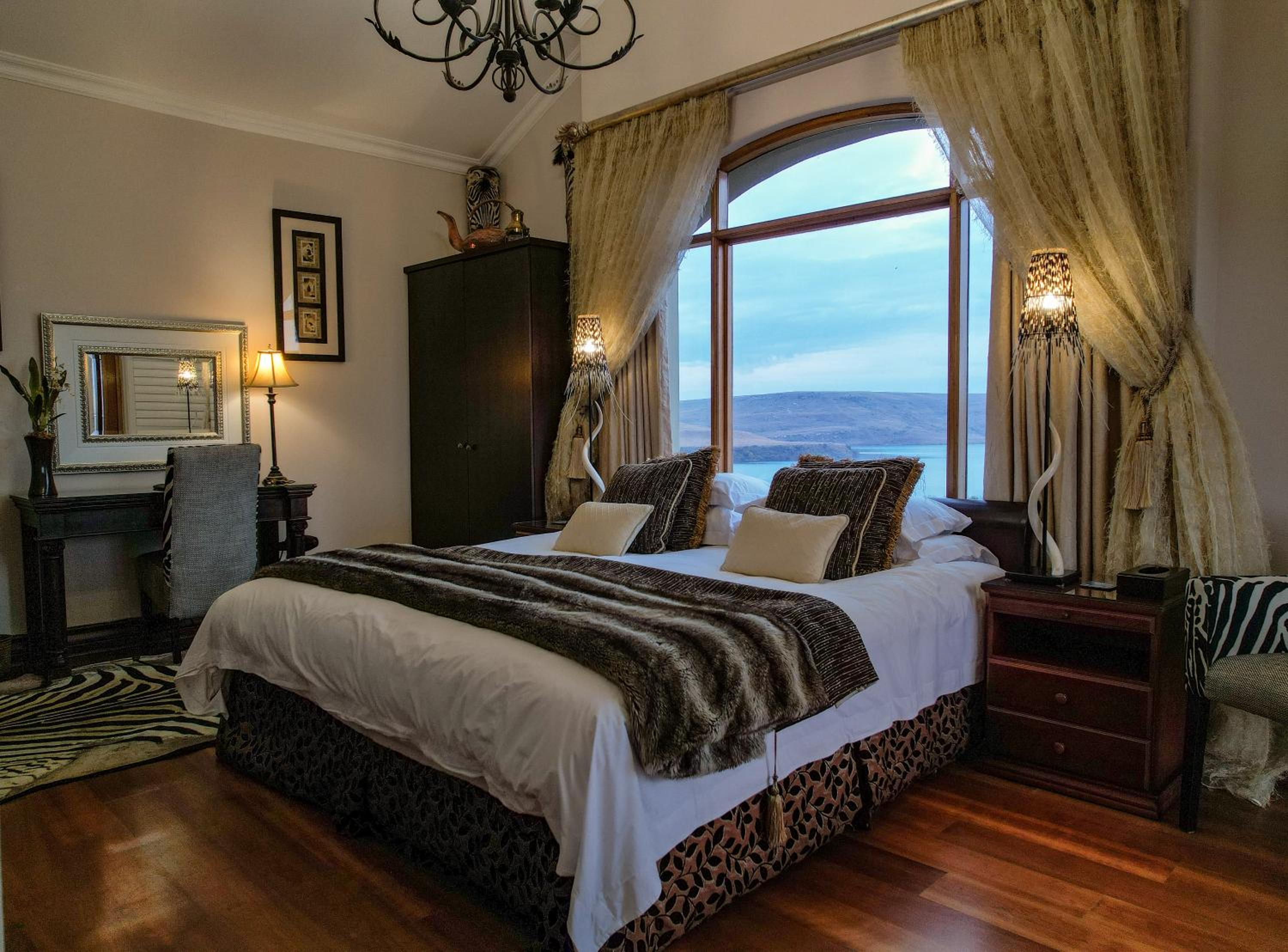 Luxury Suite photo 3