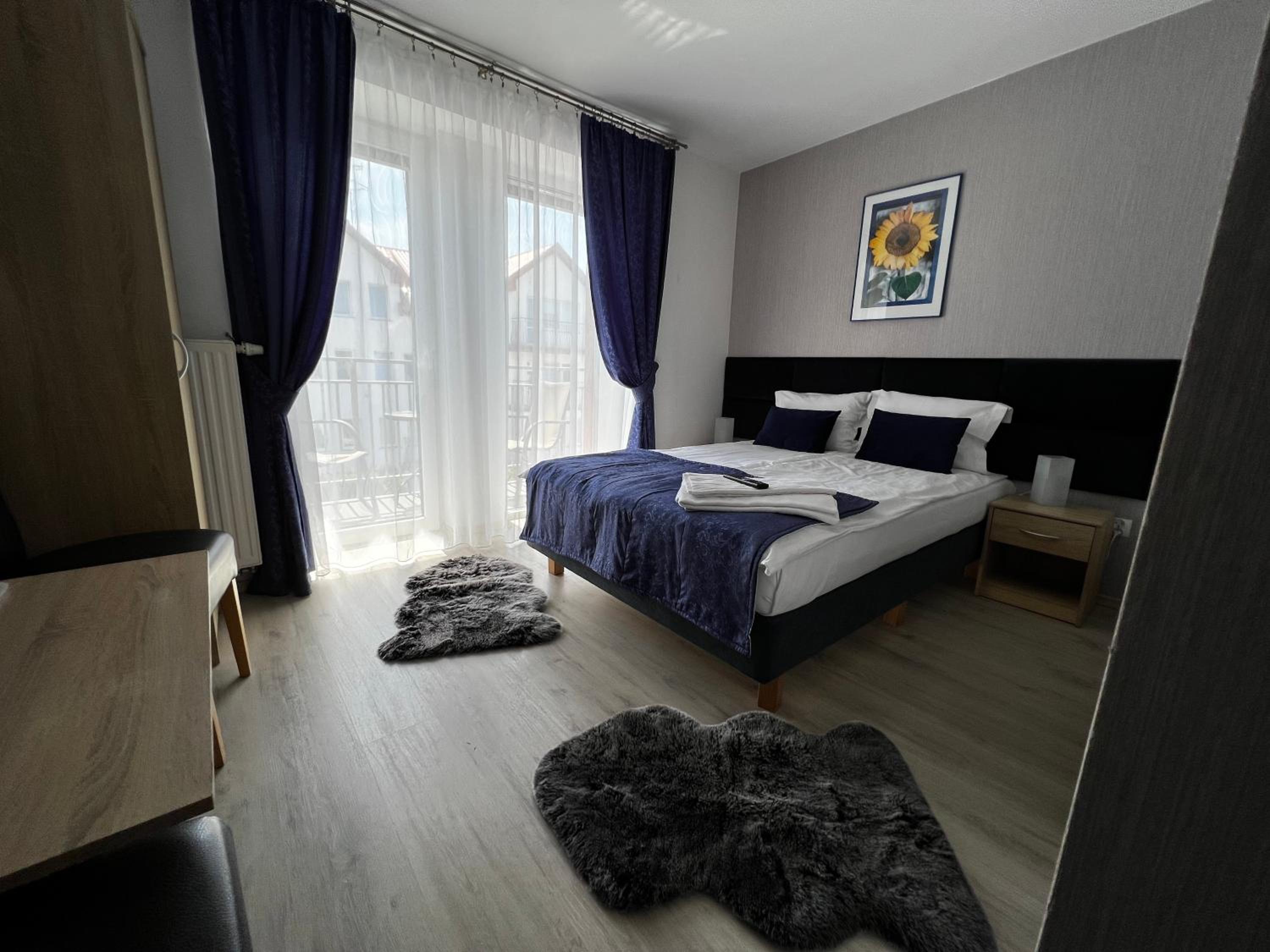 Double Room - Photo 1