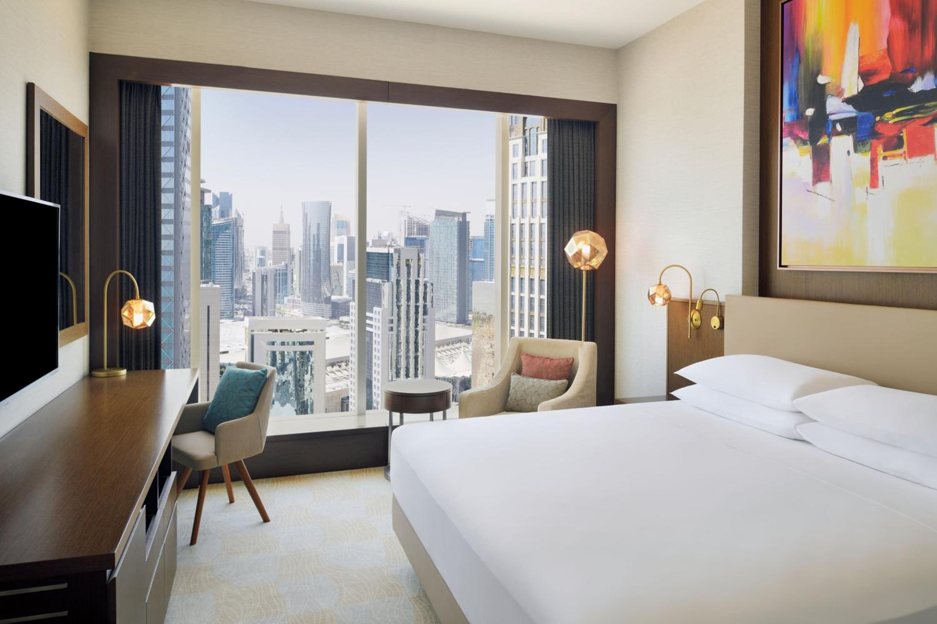 Deluxe Room,1 King, Beach Access