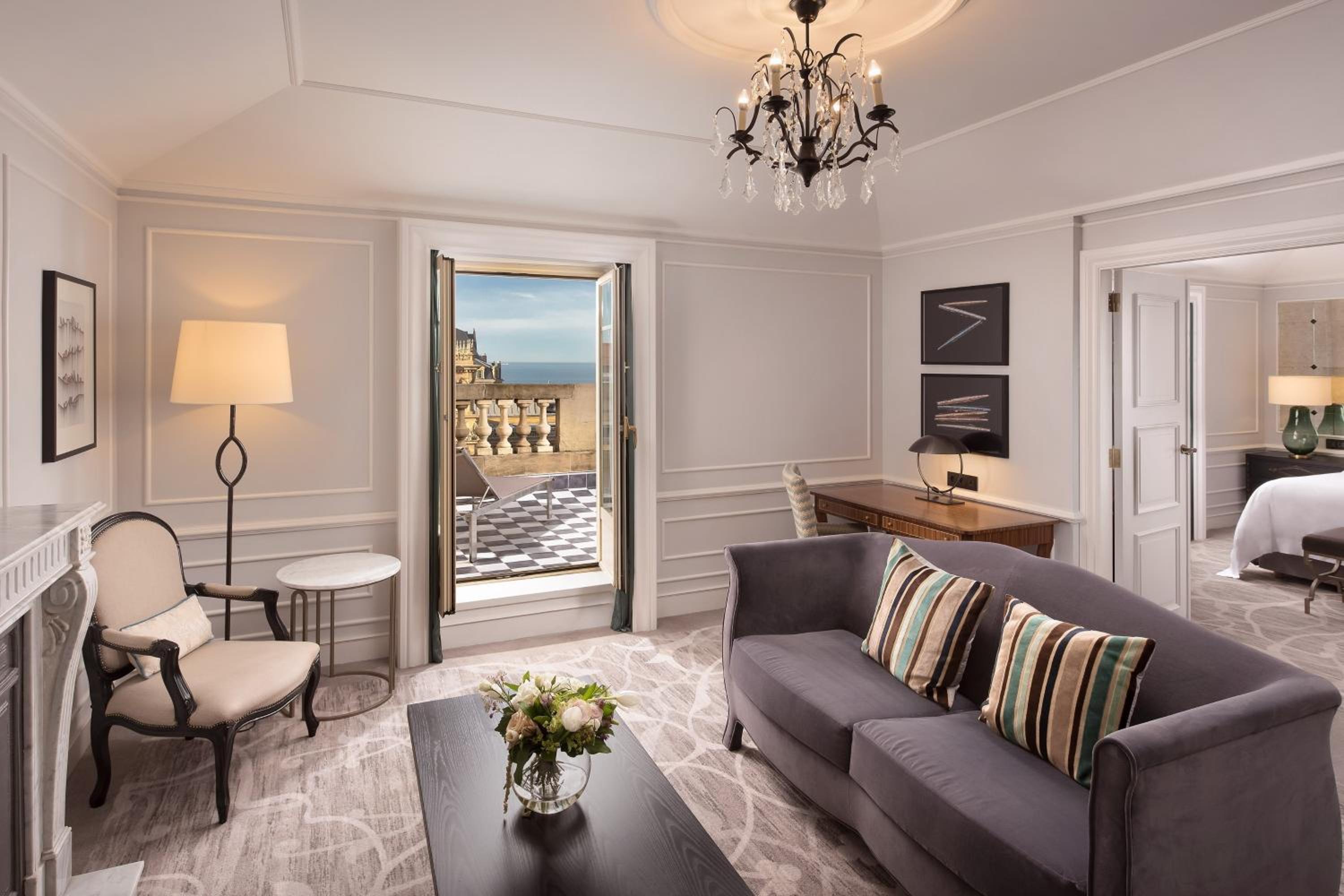 Terrace Suite, 1 Bedroom Suite, 1 King, River view, Terrace - Photo 9