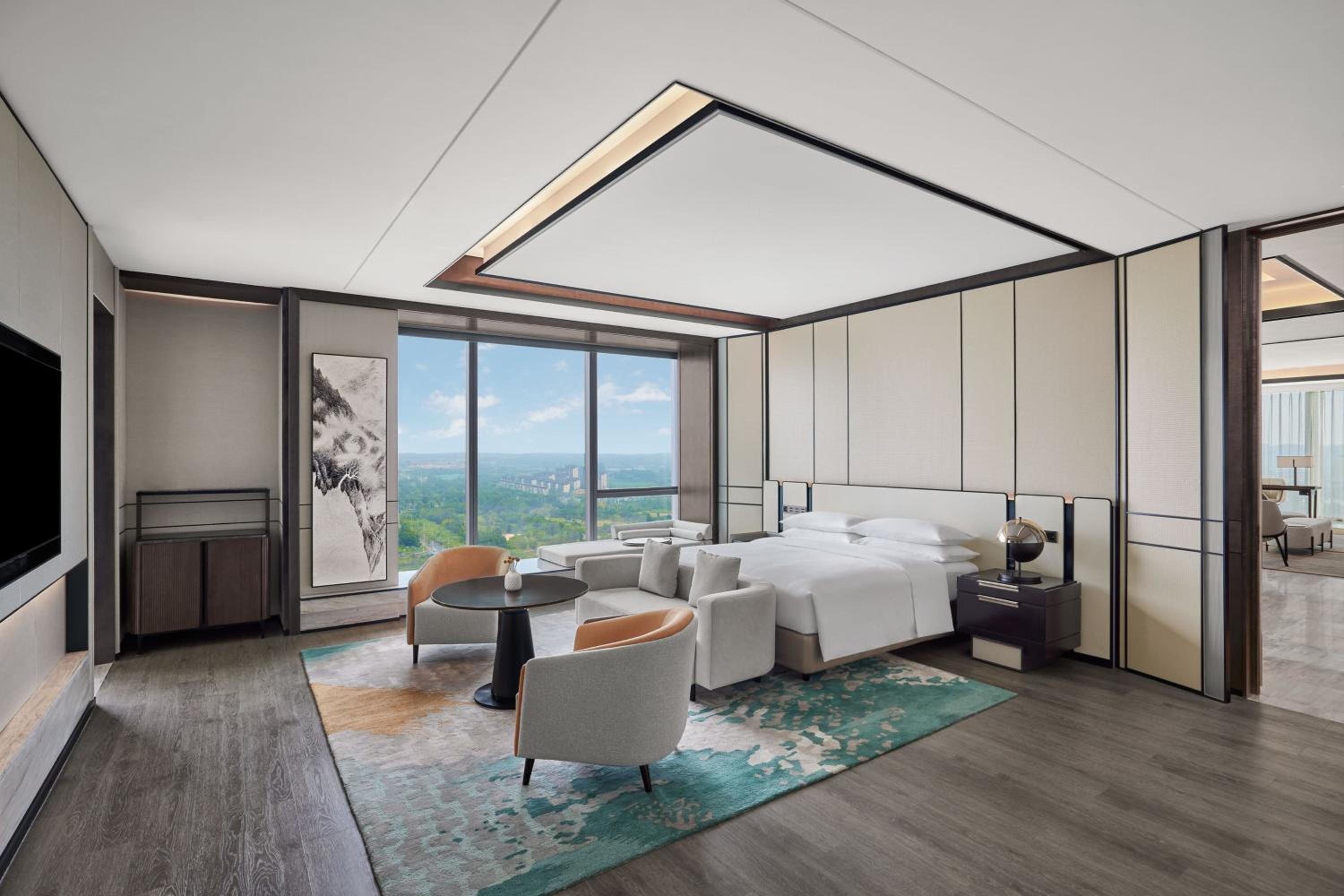 One-Bedroom Presidential Suite - Club Lounge Access