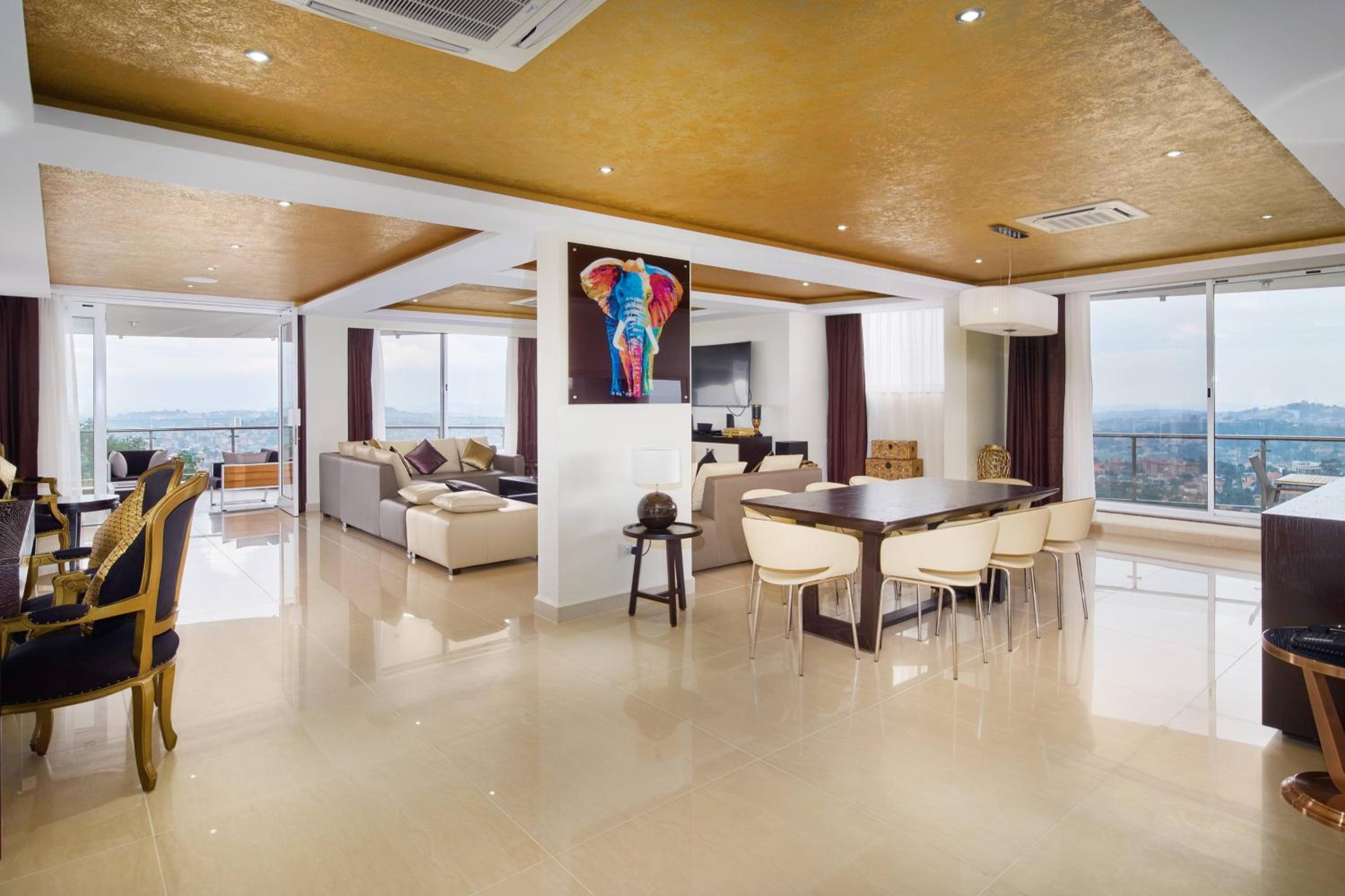2 Bedroom Presidential Suite, City View, Balcony photo 3