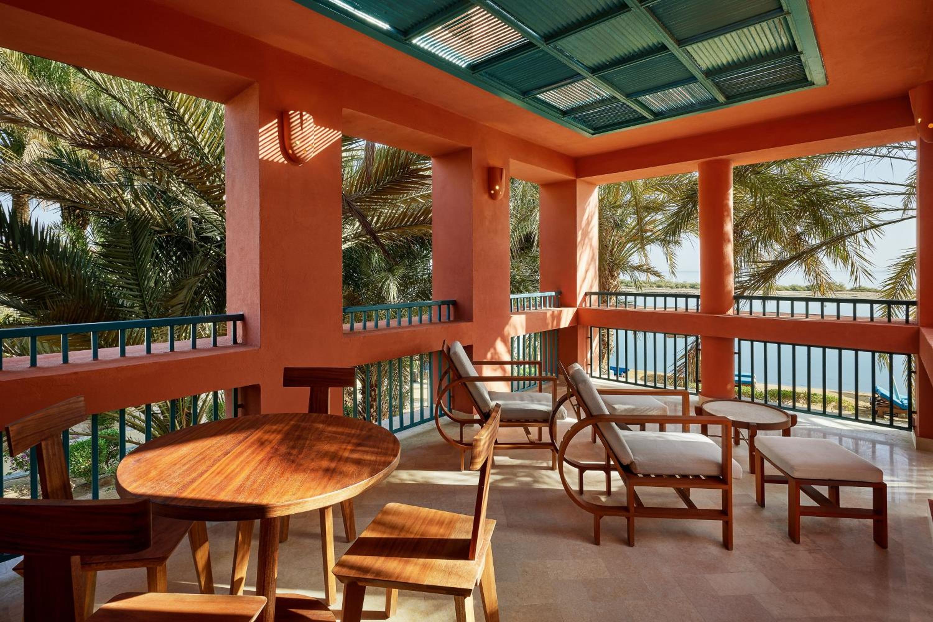Executive Suite, 1 Bedroom Executive Suite, 1 King, Balcony photo 3
