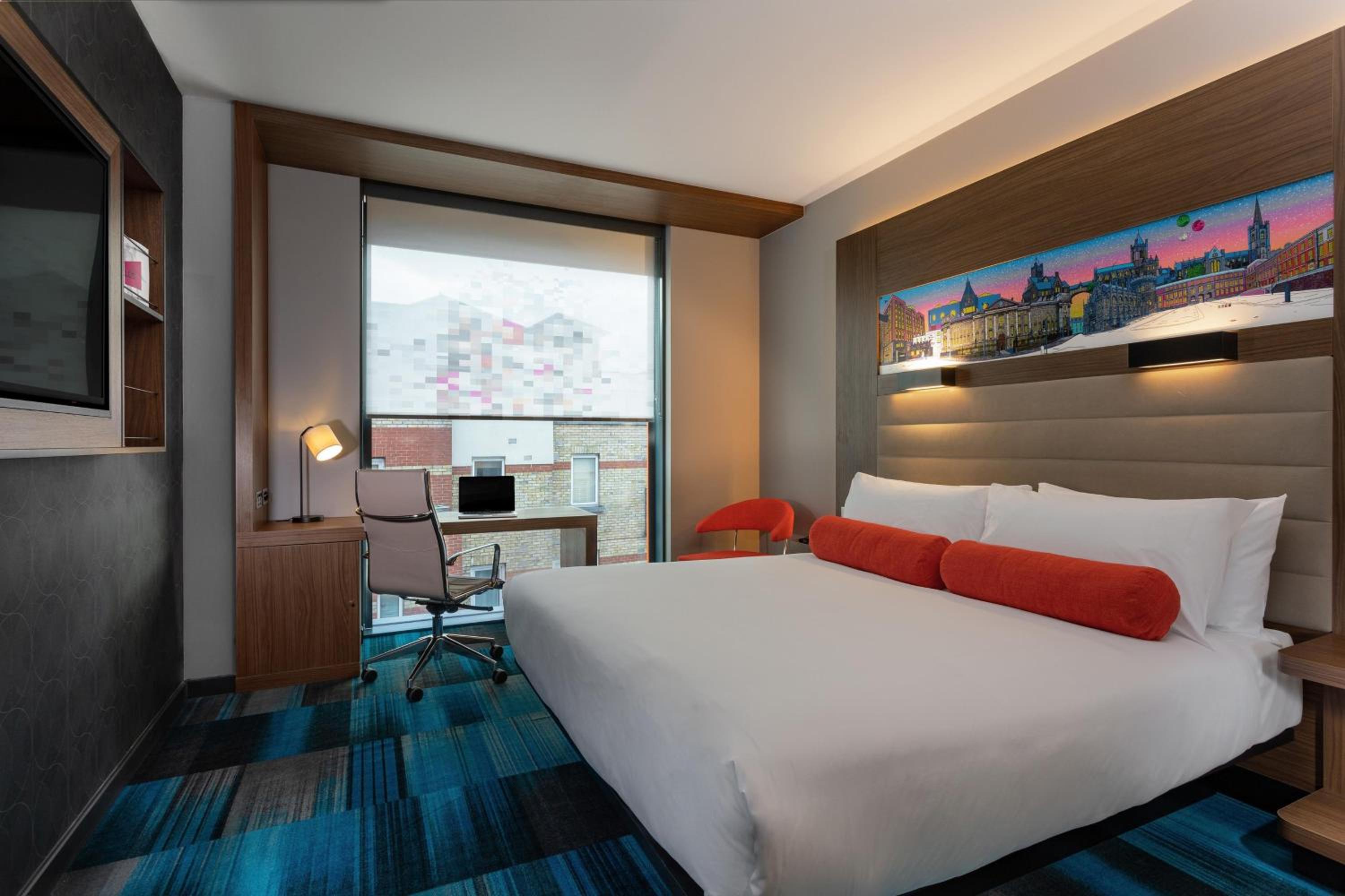 Urban King Room