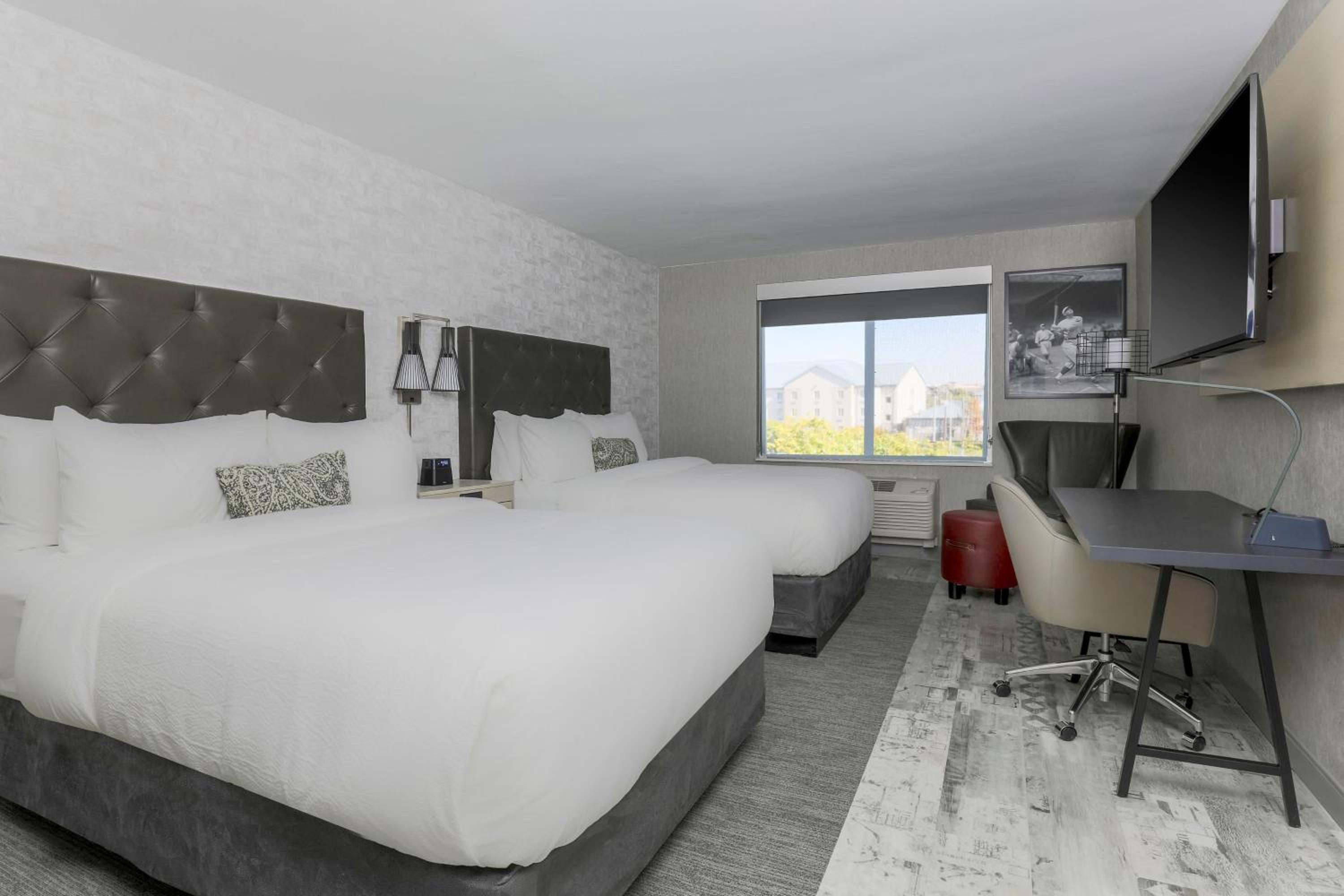 Traditional Guest room with 2 Queen Bed - Photo 1