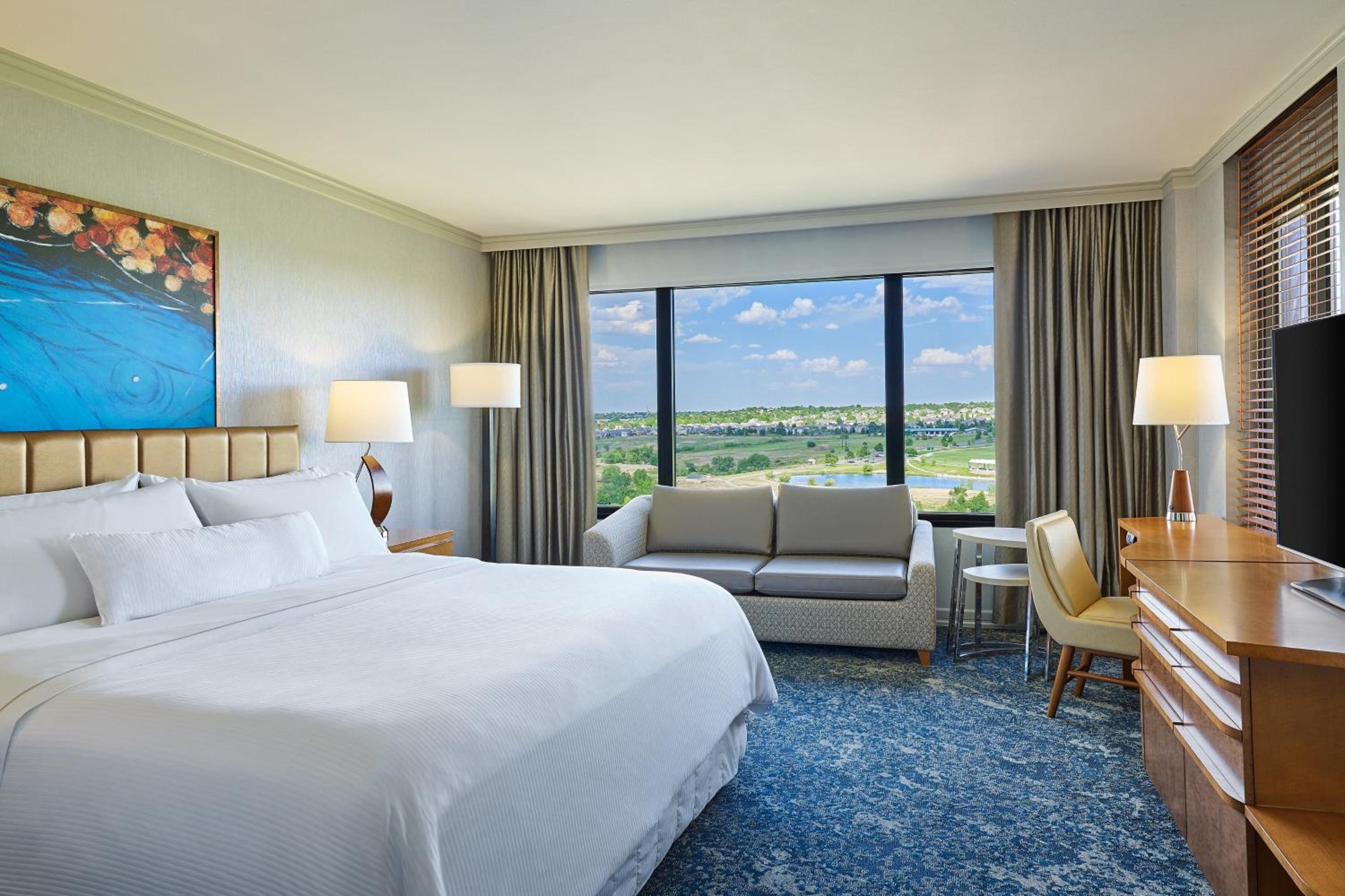 King Room with Sofa Bed at The Westin Westminster in Westminster