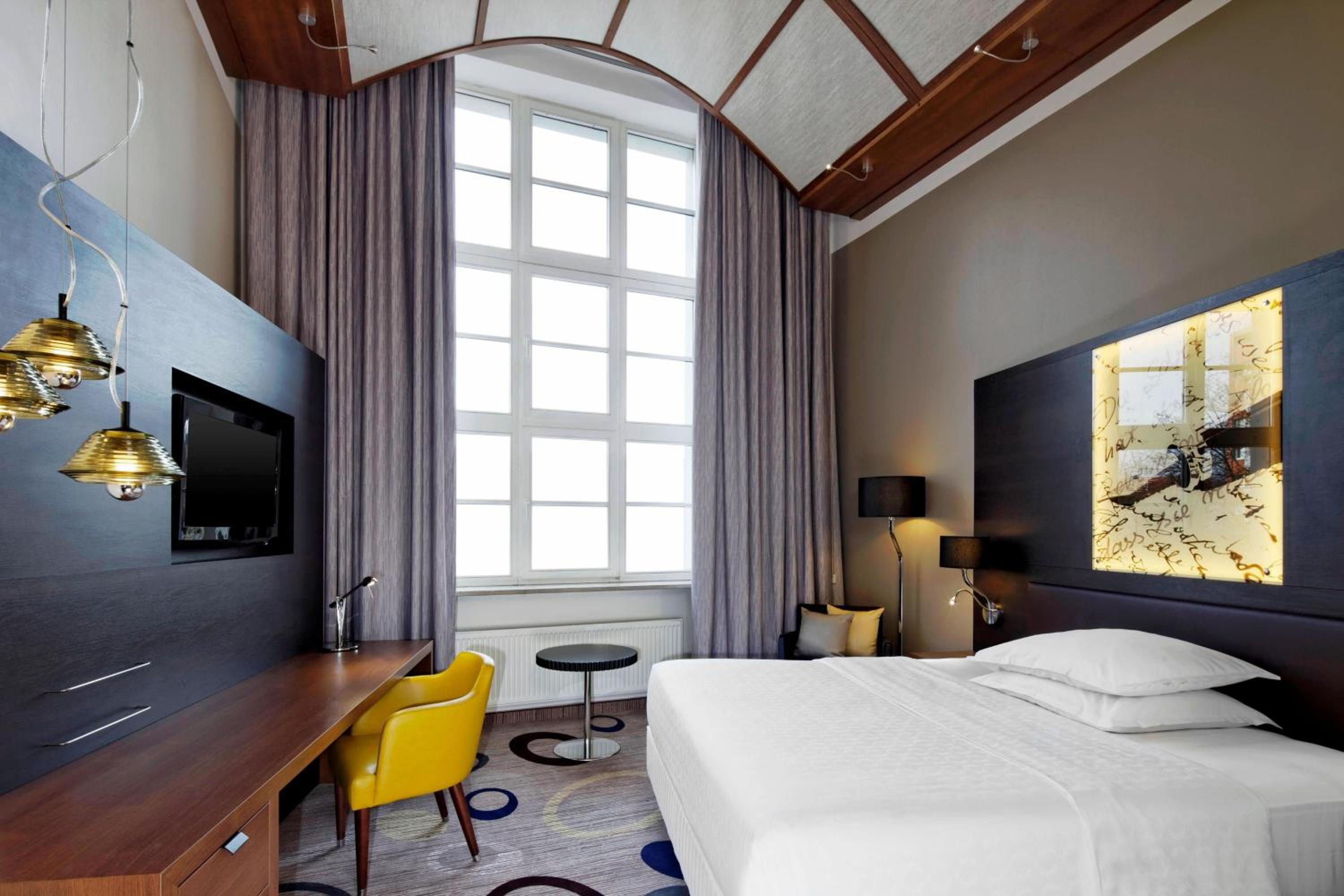 Classic, Guest room, 1 Queen - Photo 1
