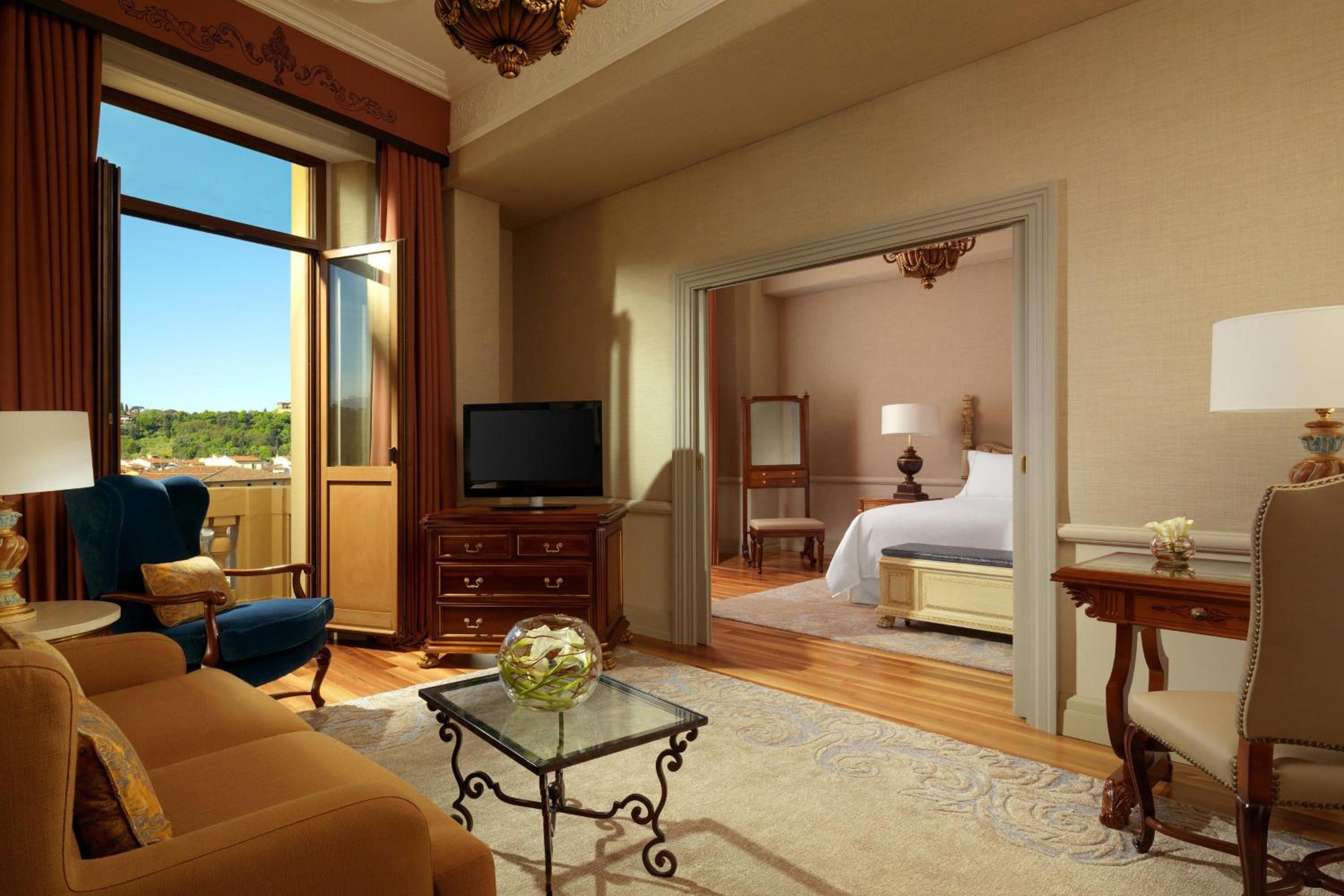 Junior Suite Arno, 1 Bedroom Junior Suite, Arno River View - Photo 1
