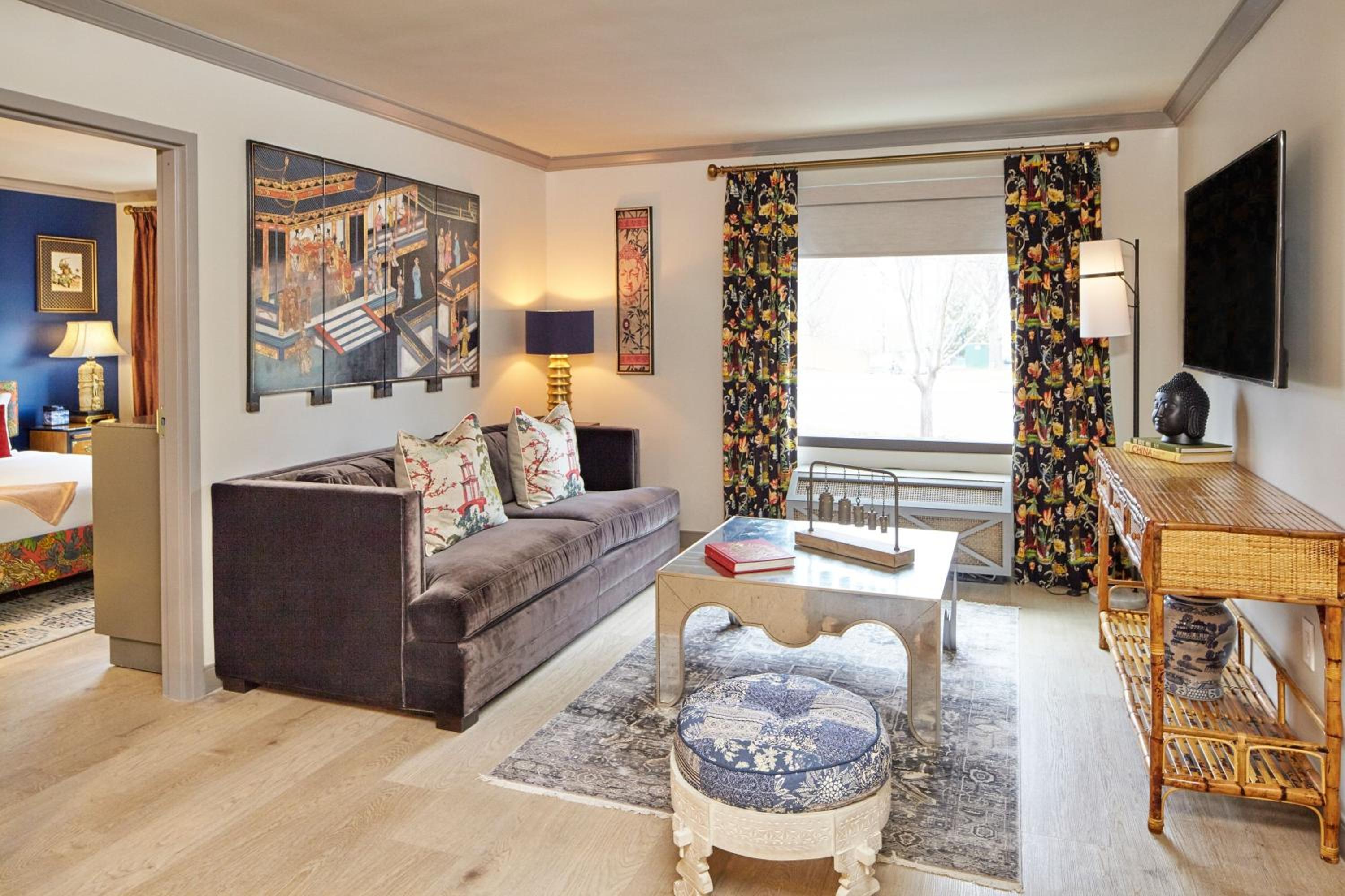 Large One-Bedroom King Suite with City View - Photo 1