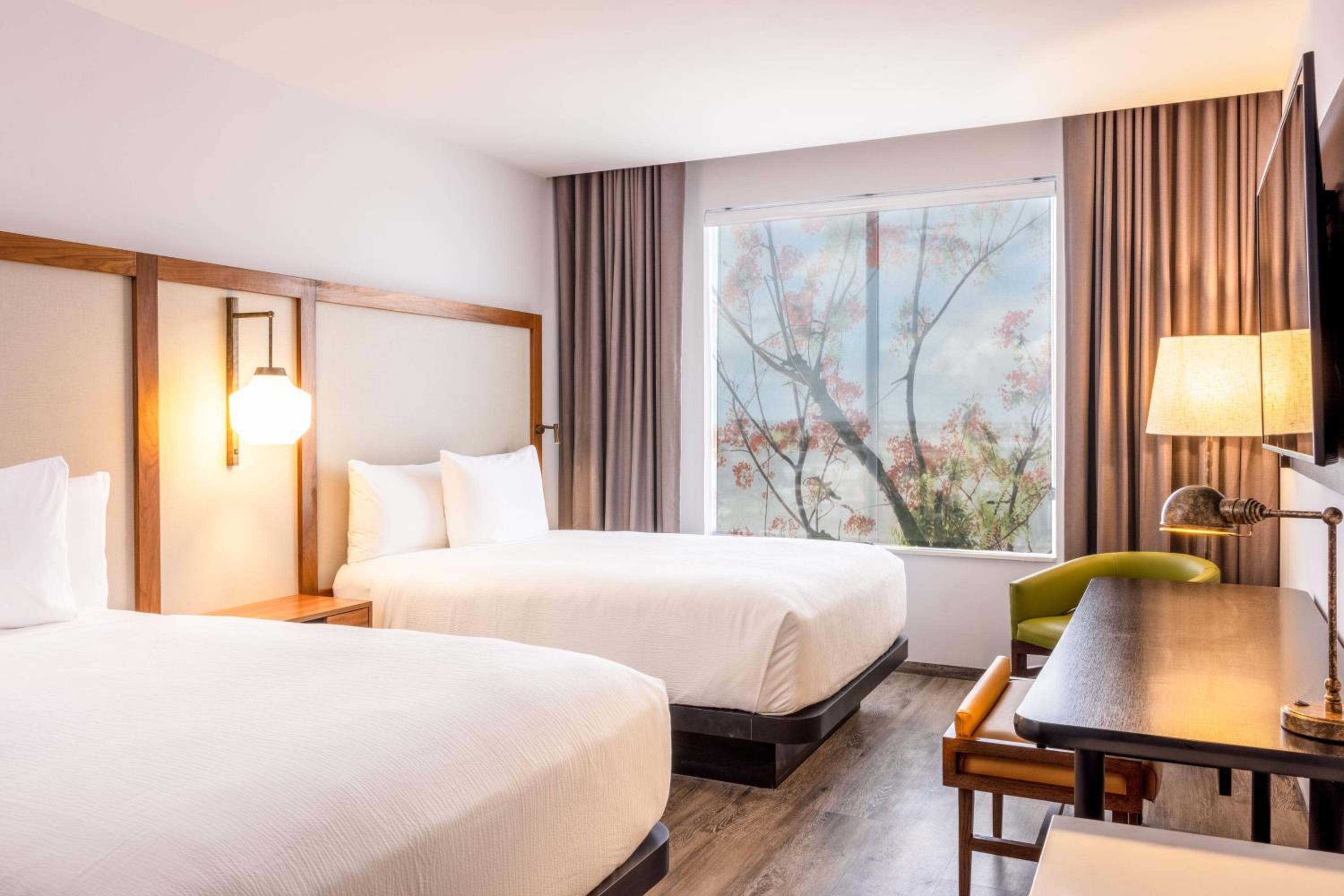 Double Queen Room