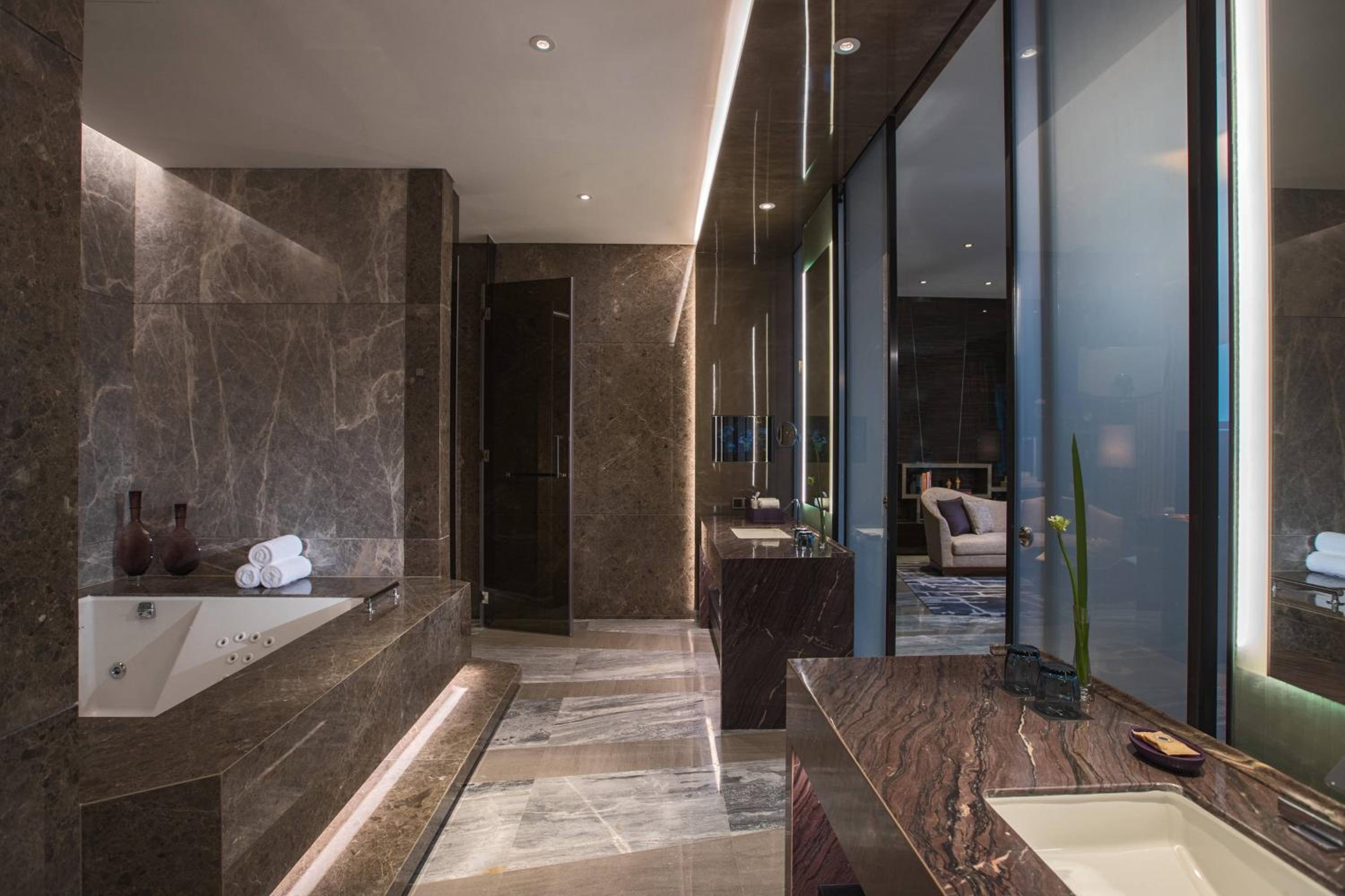Presidential Suite, Club lounge access, 1 King, Golf view photo 3