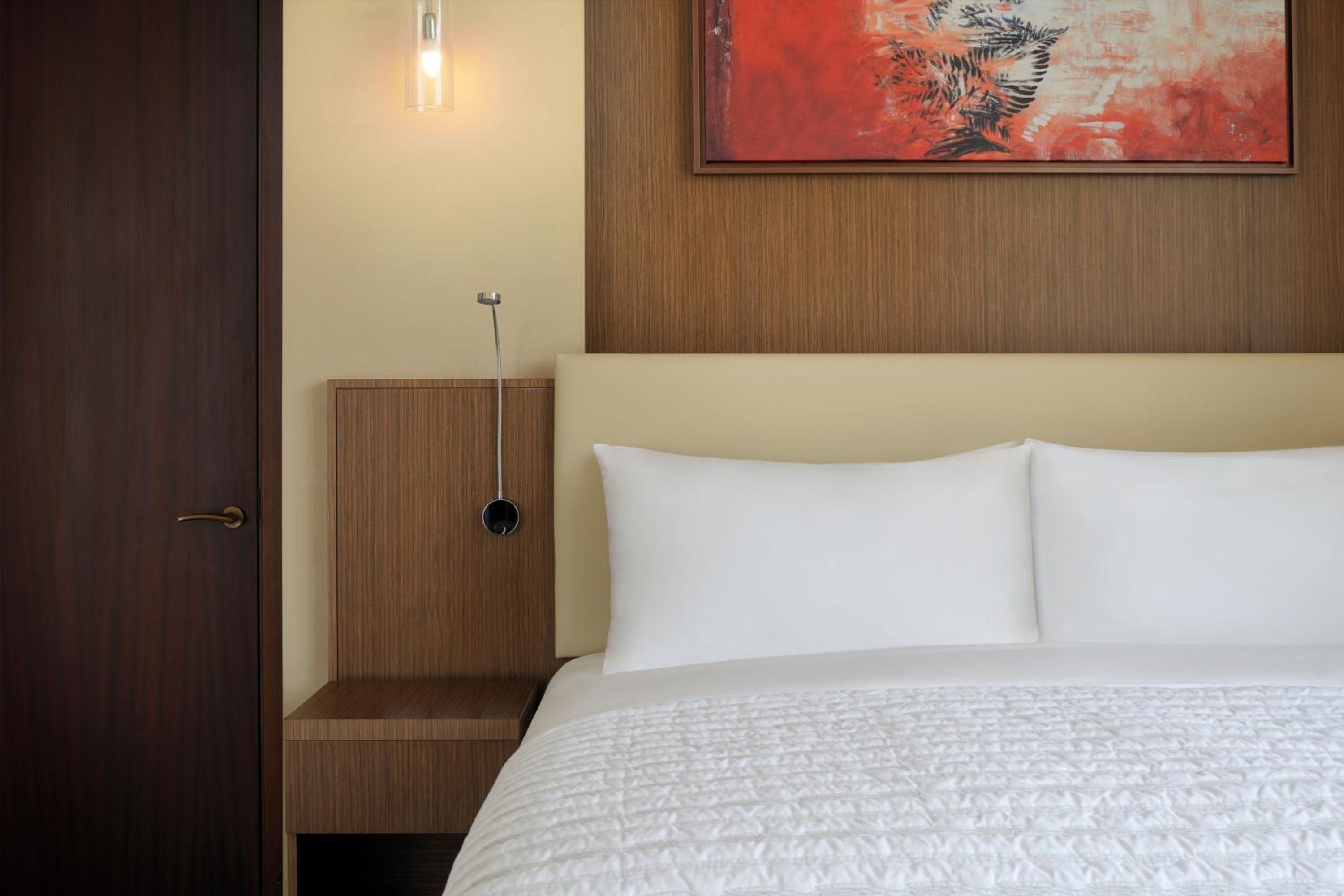 Junior Suite 1 King Sea View - Photo 3