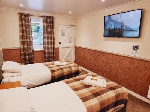 Twin Room - Photo 3