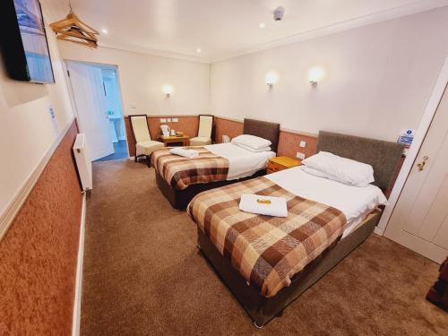Twin Room - Photo 2