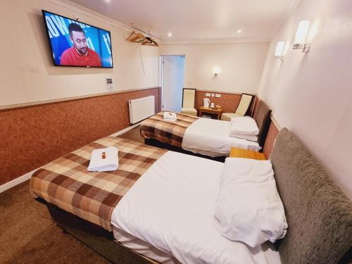 Twin Room - Photo 1