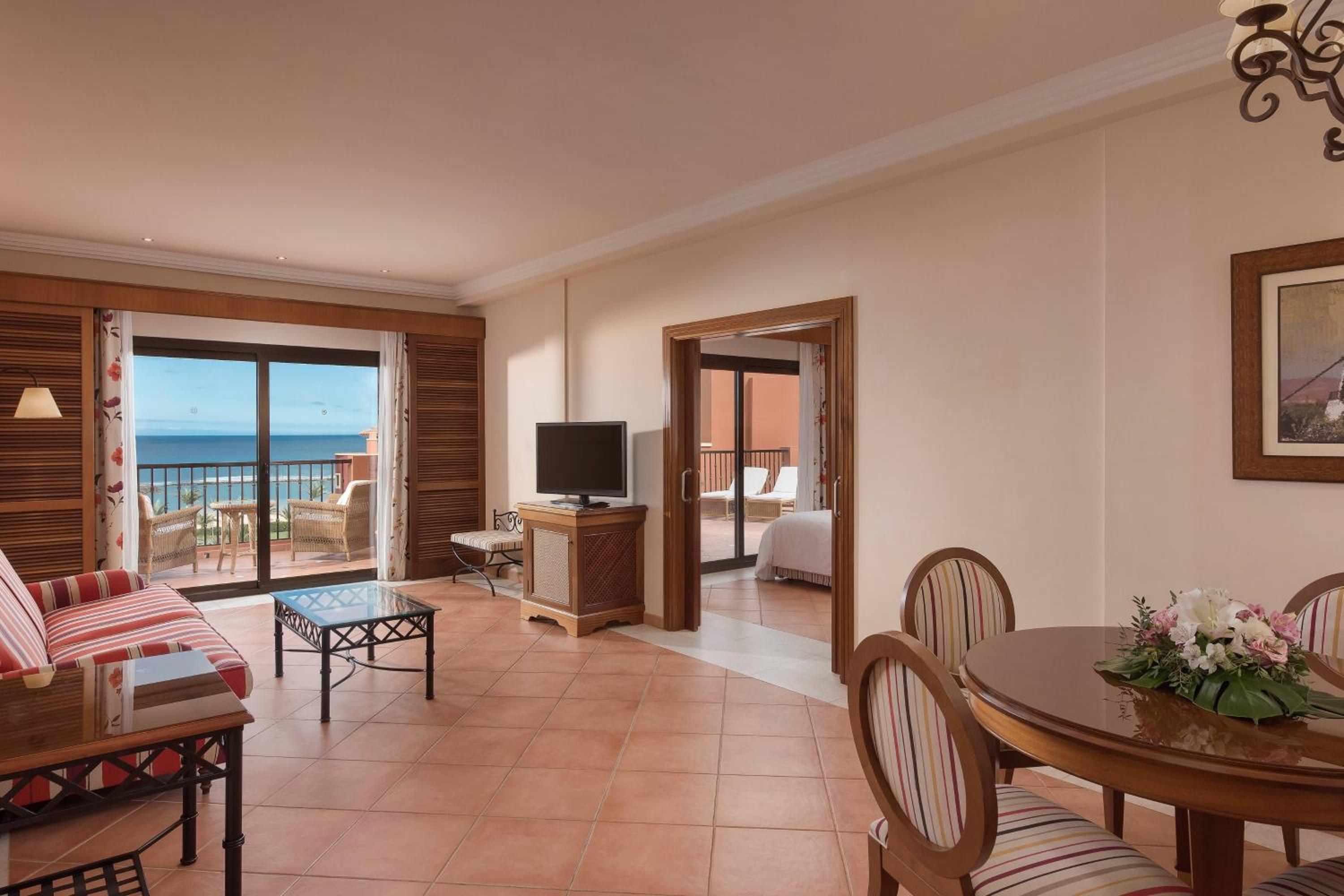 Executive Queen Suite with Sea View