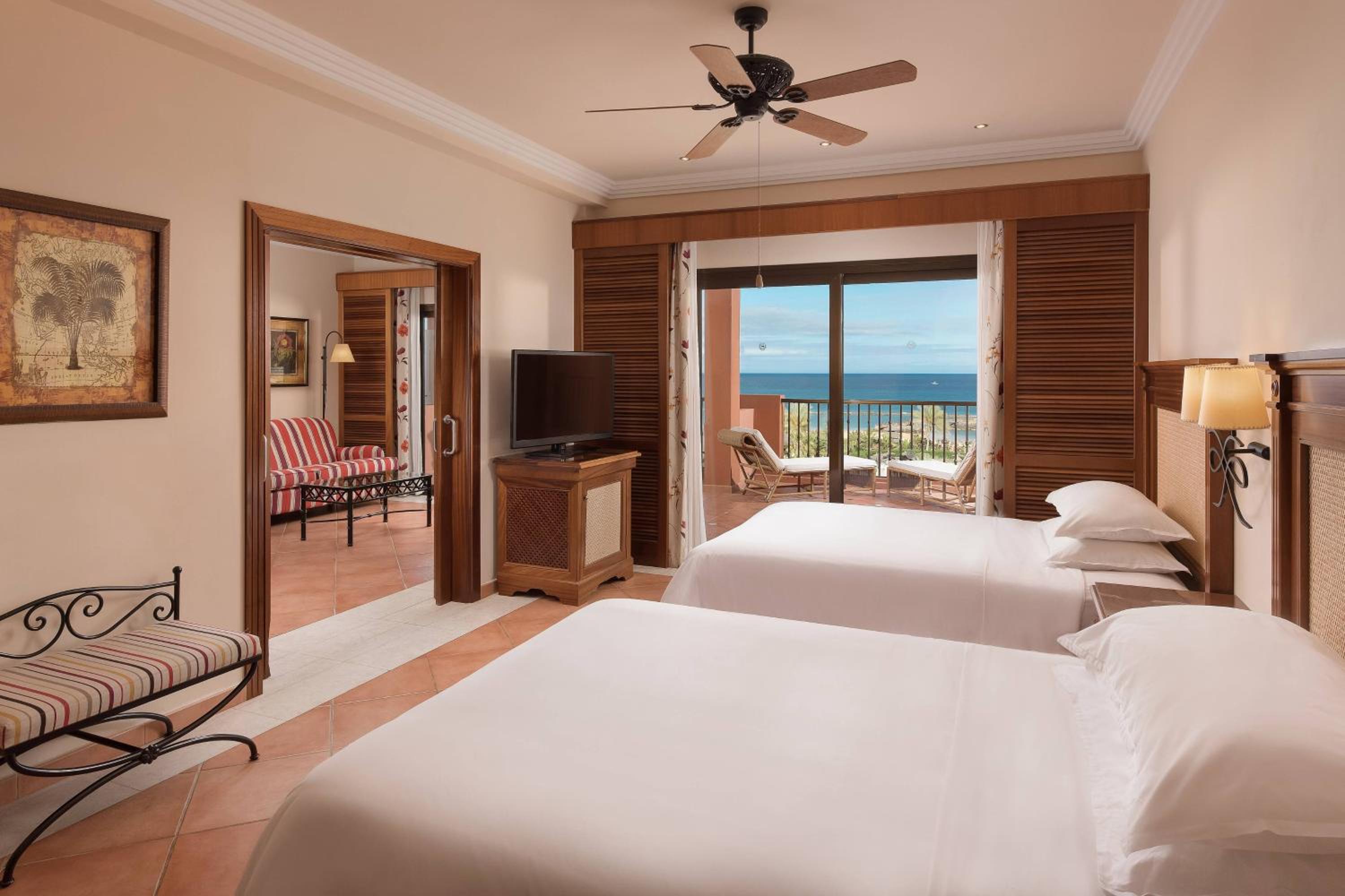 Executive Queen Suite with Sea View