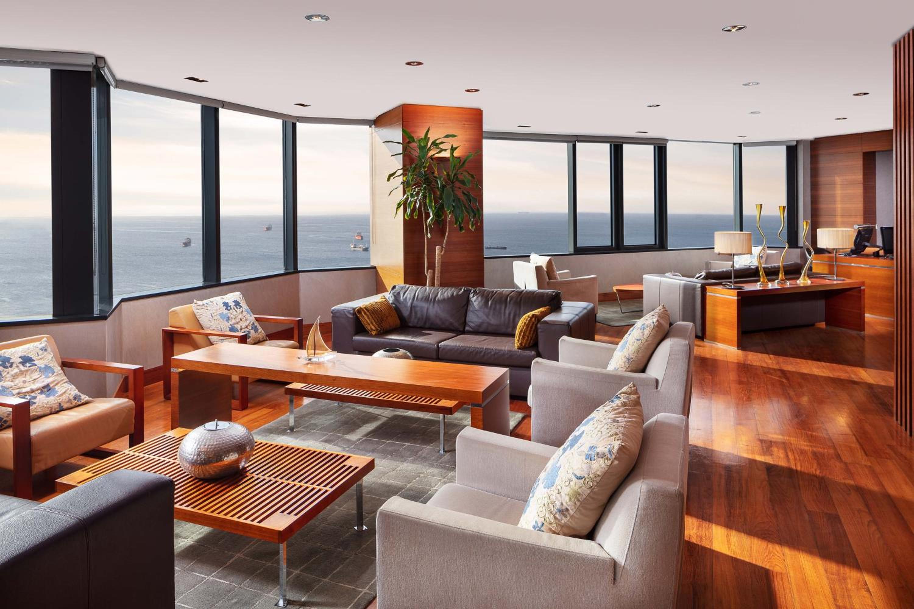 Club Suite with Club Lounge Access and Sea View
