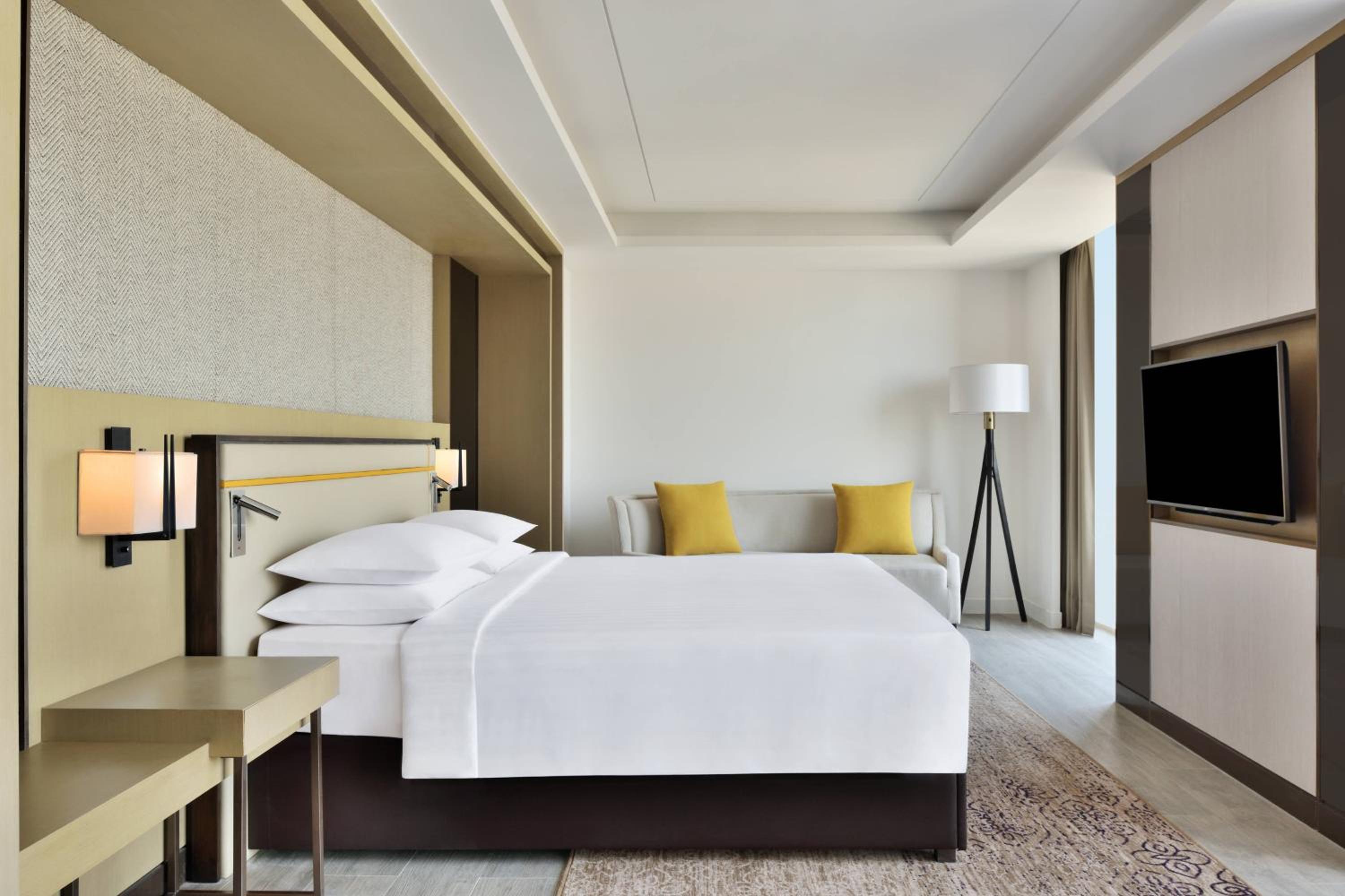 Executive Suite, 1 King photo 2