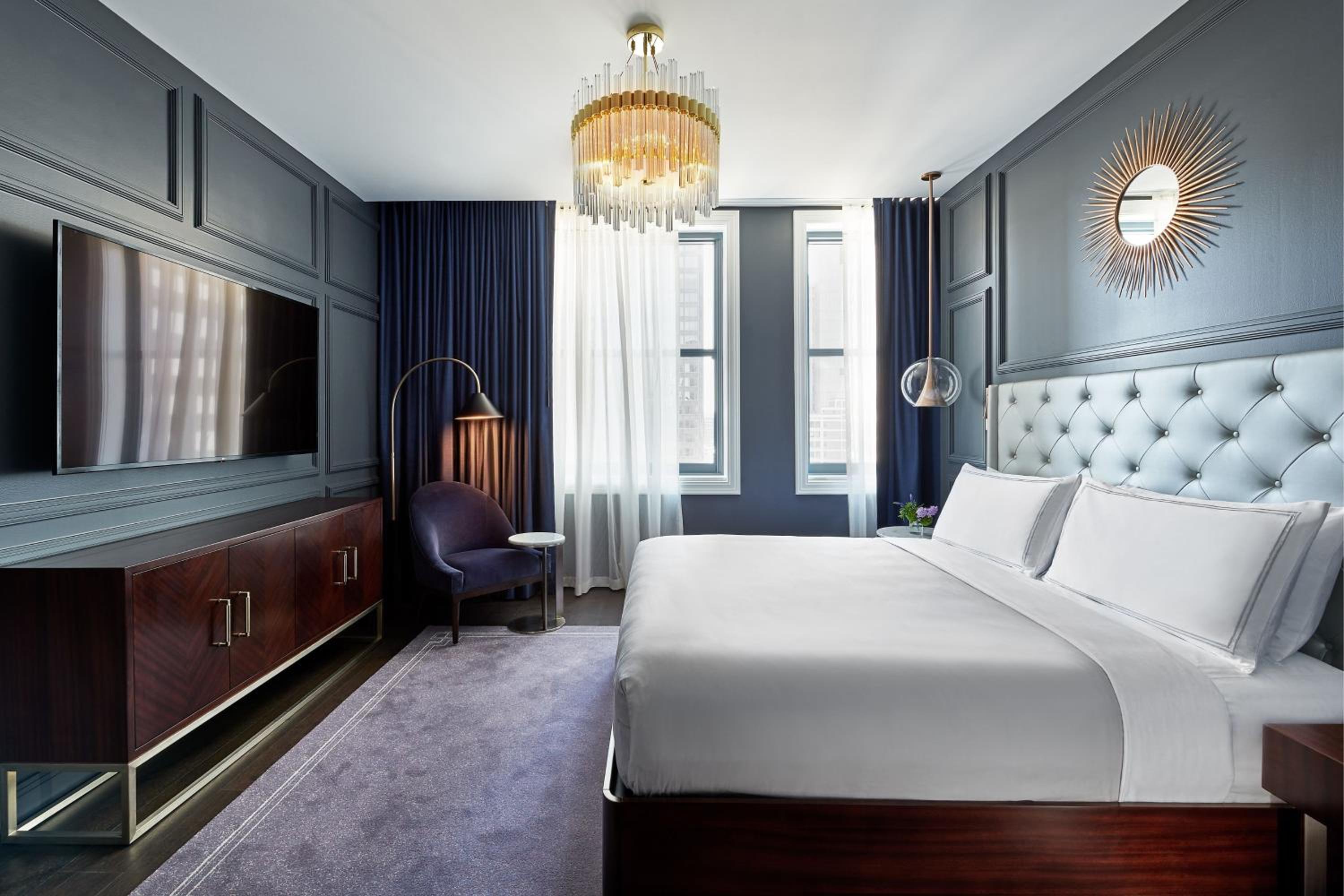 Executive Suite with City View