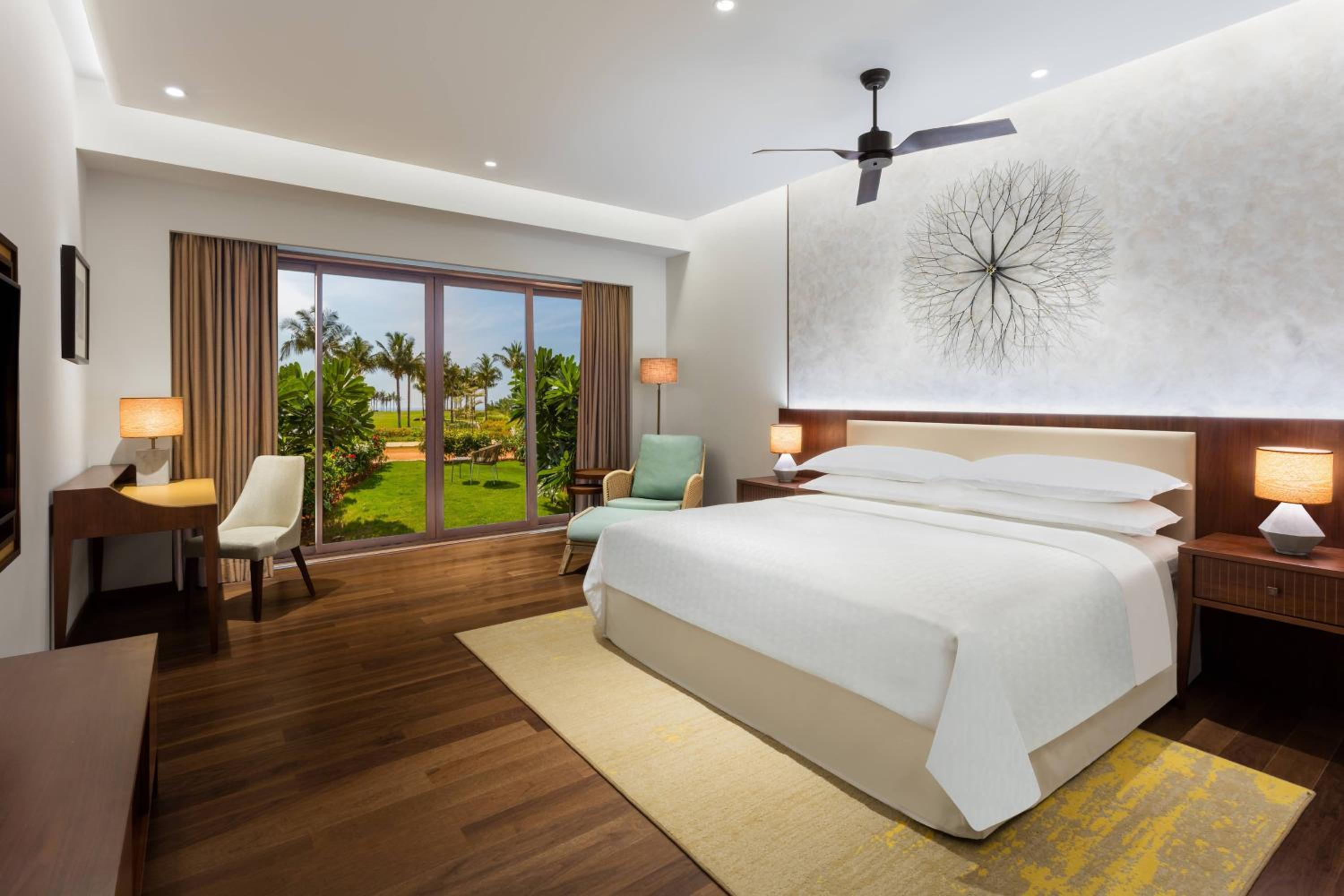 Sea View with Garden King Bedded Room - Complimentary HiTea by the Beach, 10% discount on Spa and transportation services