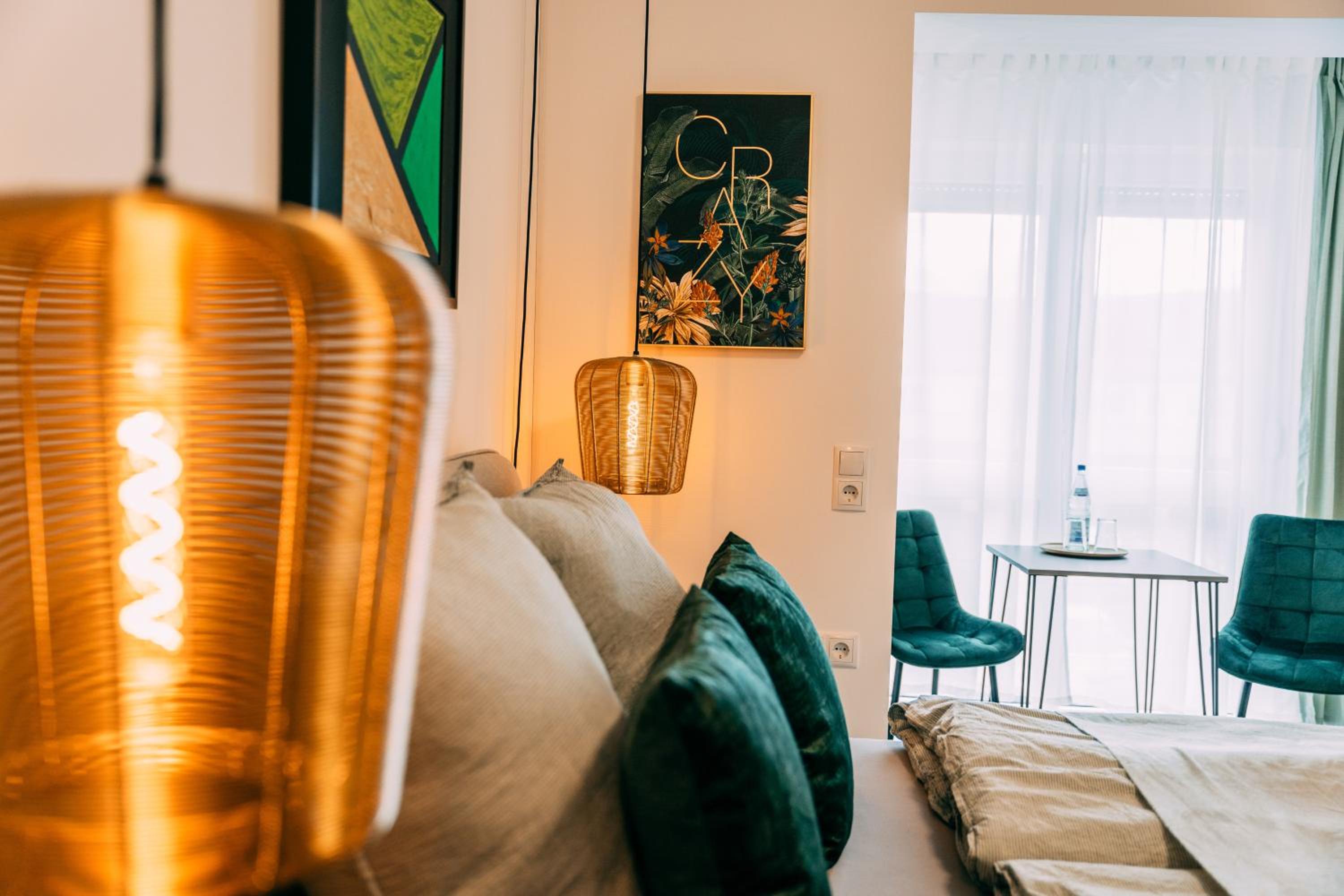 One-Bedroom Apartment photo 1