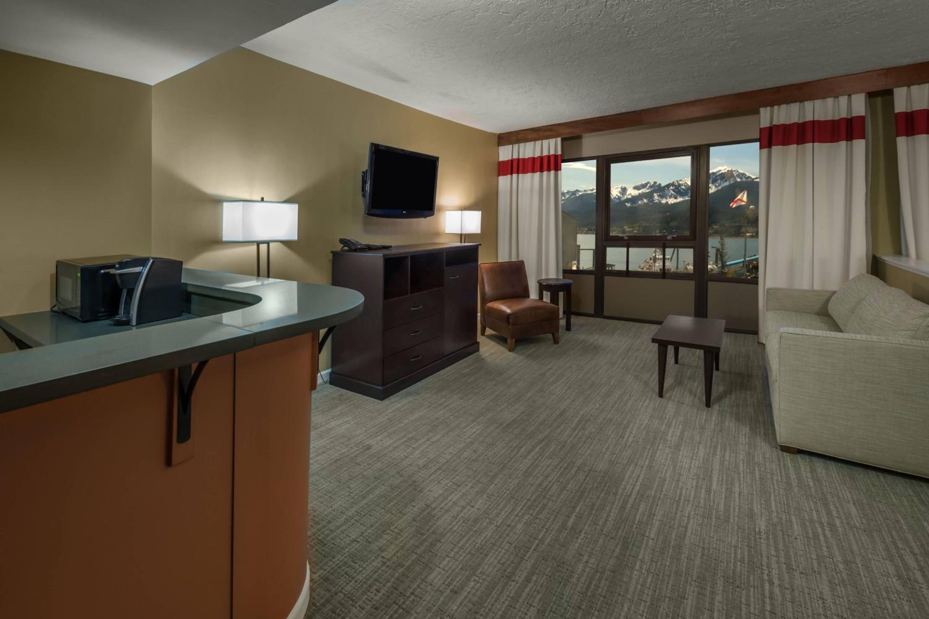 Junior Suite, 2 Queen Beds, Mountain View - Photo 1
