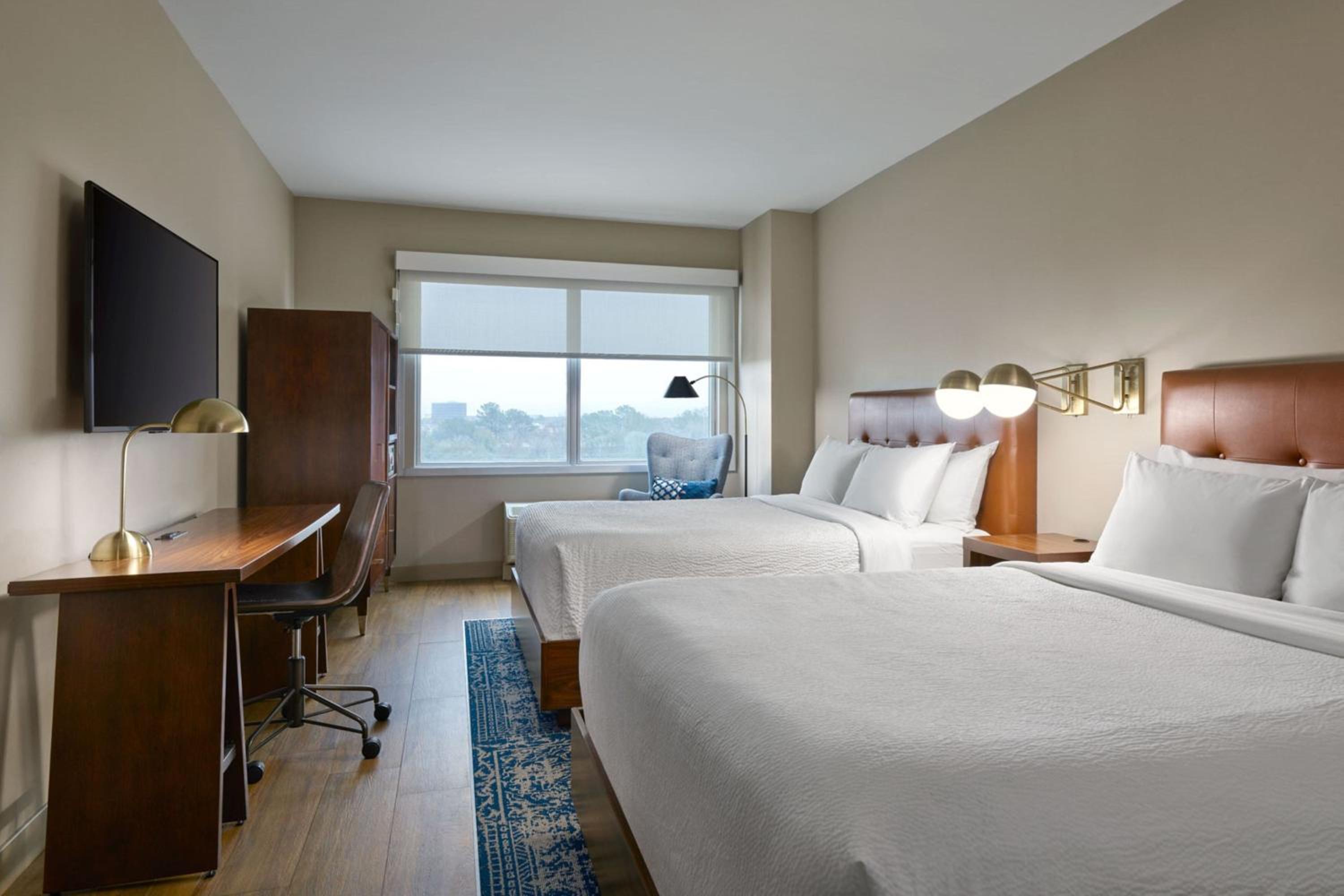 Queen Room with Two Queen Beds - Hearing Accessible