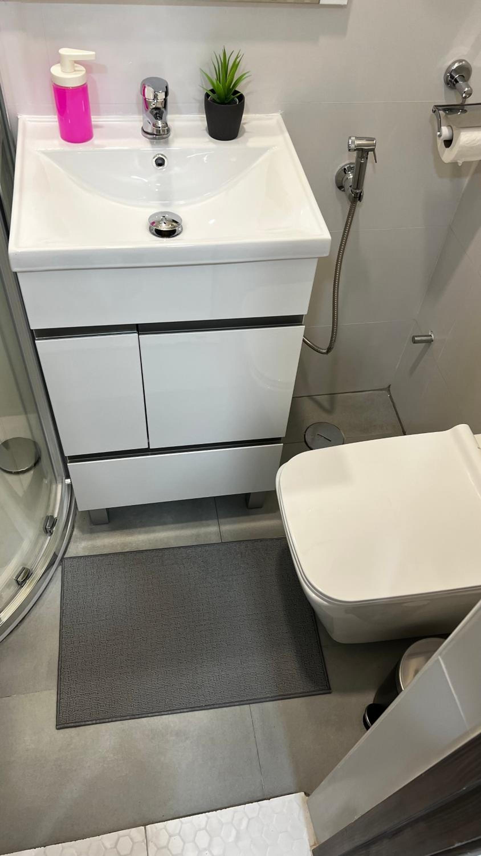 Double Room With Private Bathroom - Photo 9